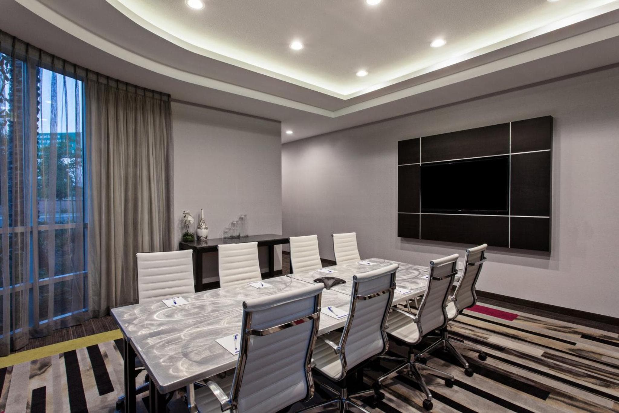 Holiday Inn Express & Suites Anaheim Resort Area by IHG