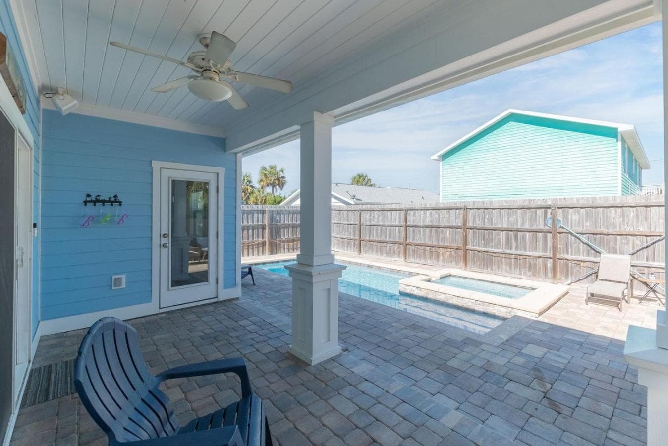 Hip Nautic Bch Htd Pool Hot Tub