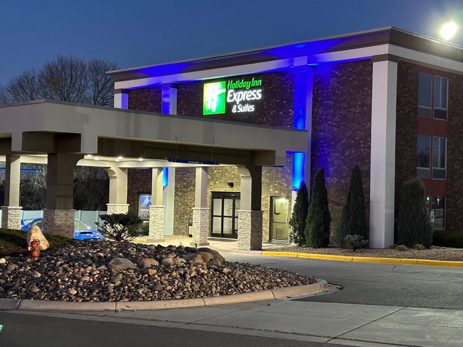 Holiday Inn Express & Suites Eden Prairie - Minneapolis by IHG