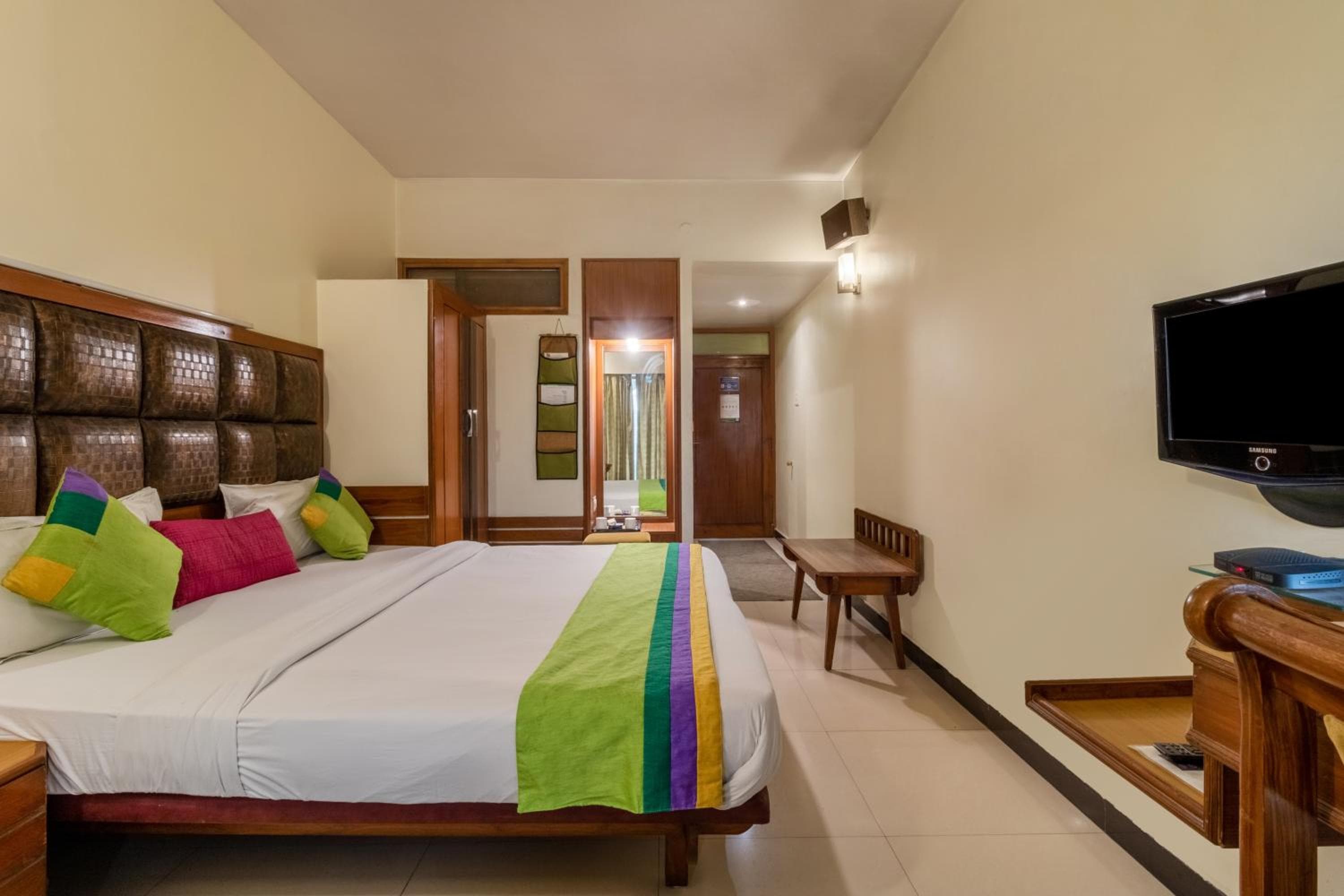 Treebo Natraj - Jaipur