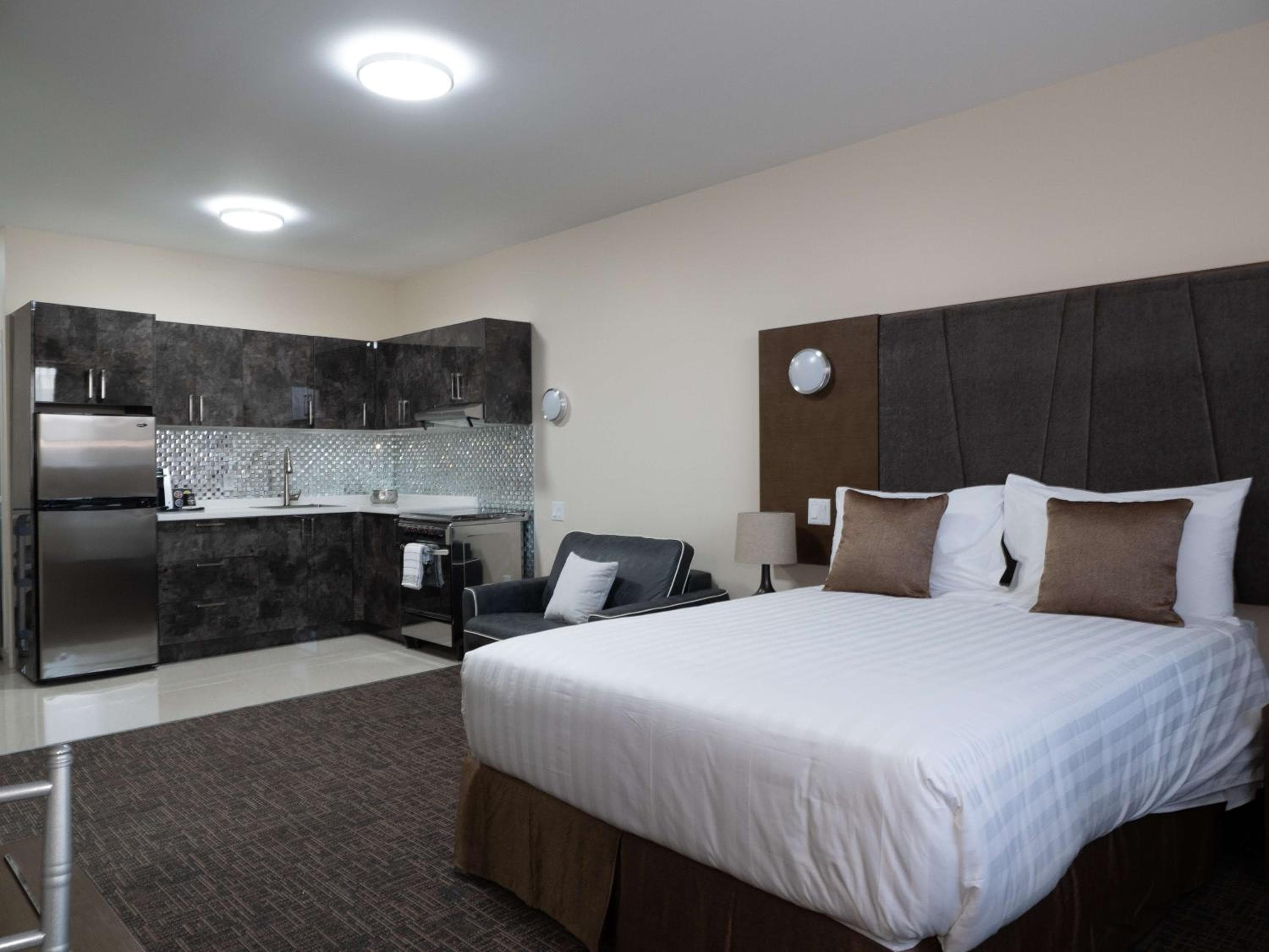 Hotel Montreal Metropolitan, an Ascend Collection Hotel