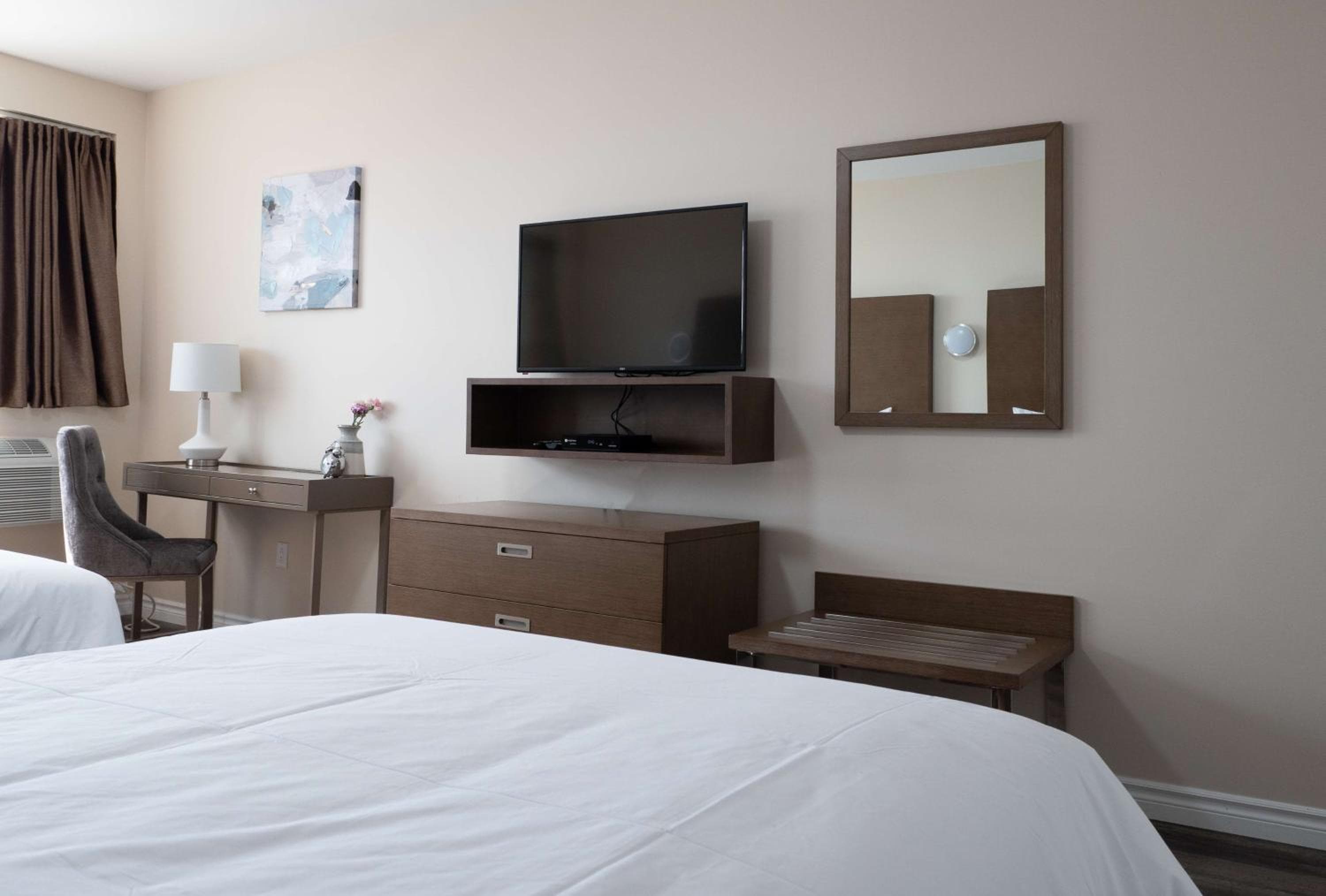 Hotel Montreal Metropolitan, an Ascend Collection Hotel