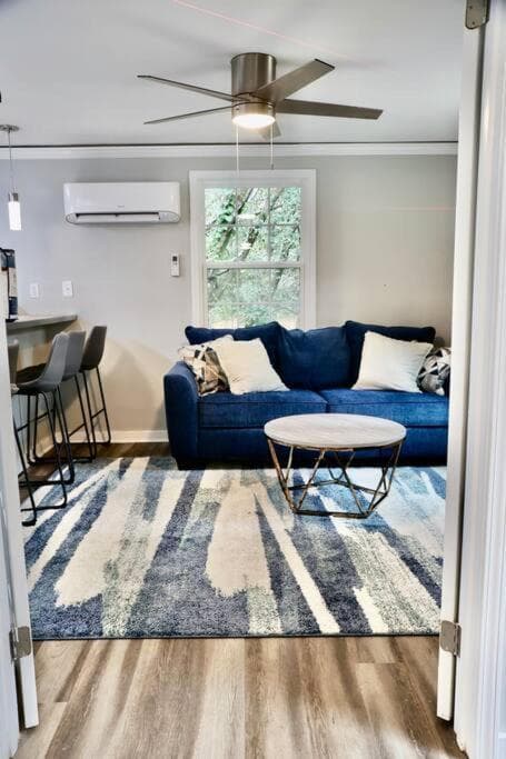 Hawks Nest - All amenities, perfect escape