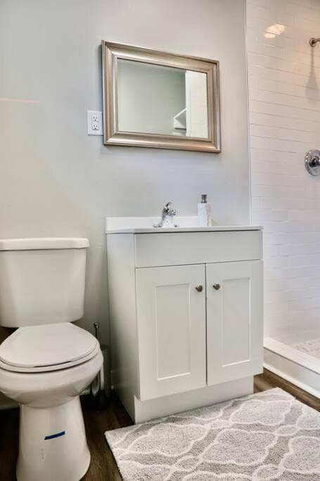 Hawks Nest - All amenities, perfect escape