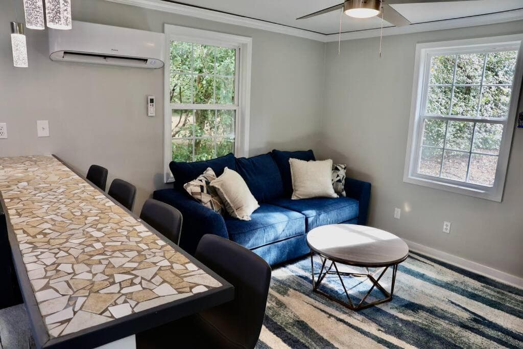 Hawks Nest - All amenities, perfect escape