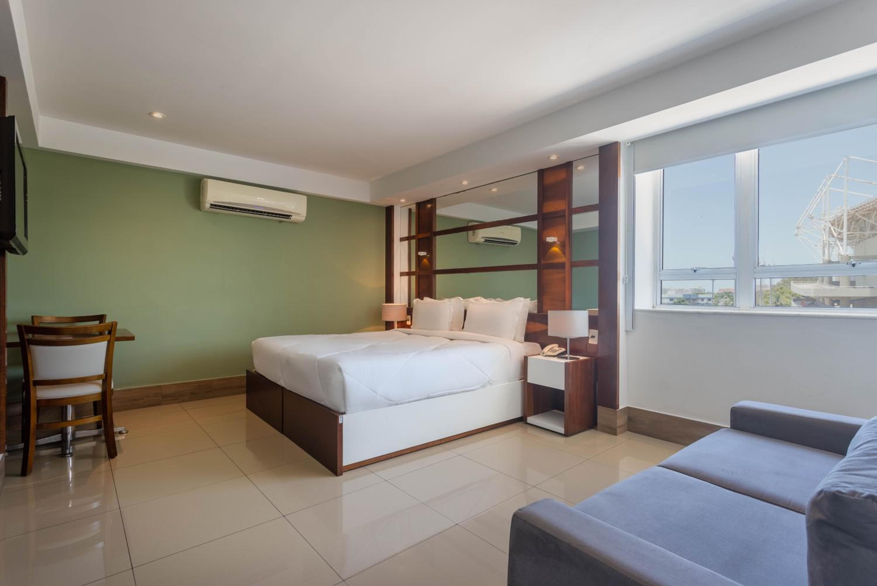 DOM Barra Hotel