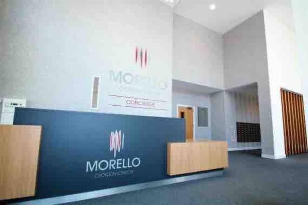 Luxury 2 bed ensuite 2 bathroom apartment East Croydon