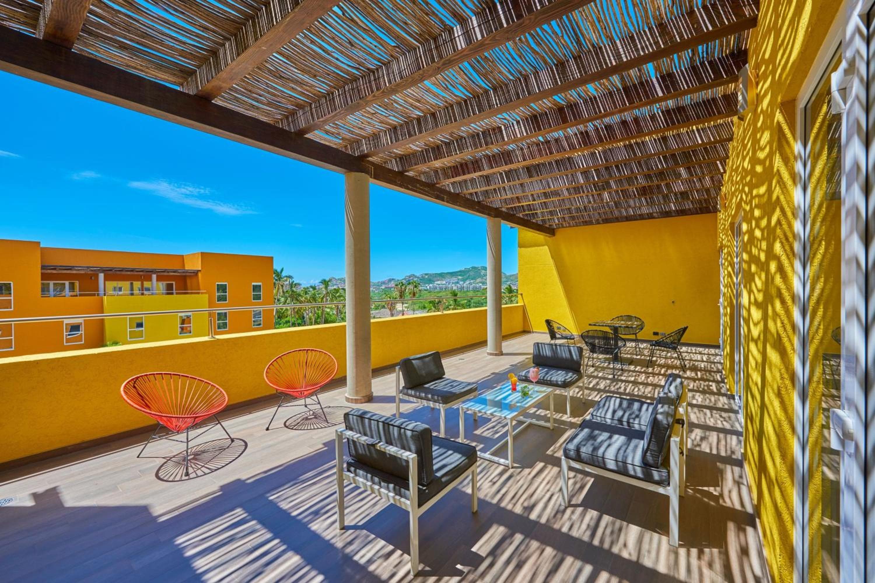 City Express Suites by Marriott Cabo San Lucas