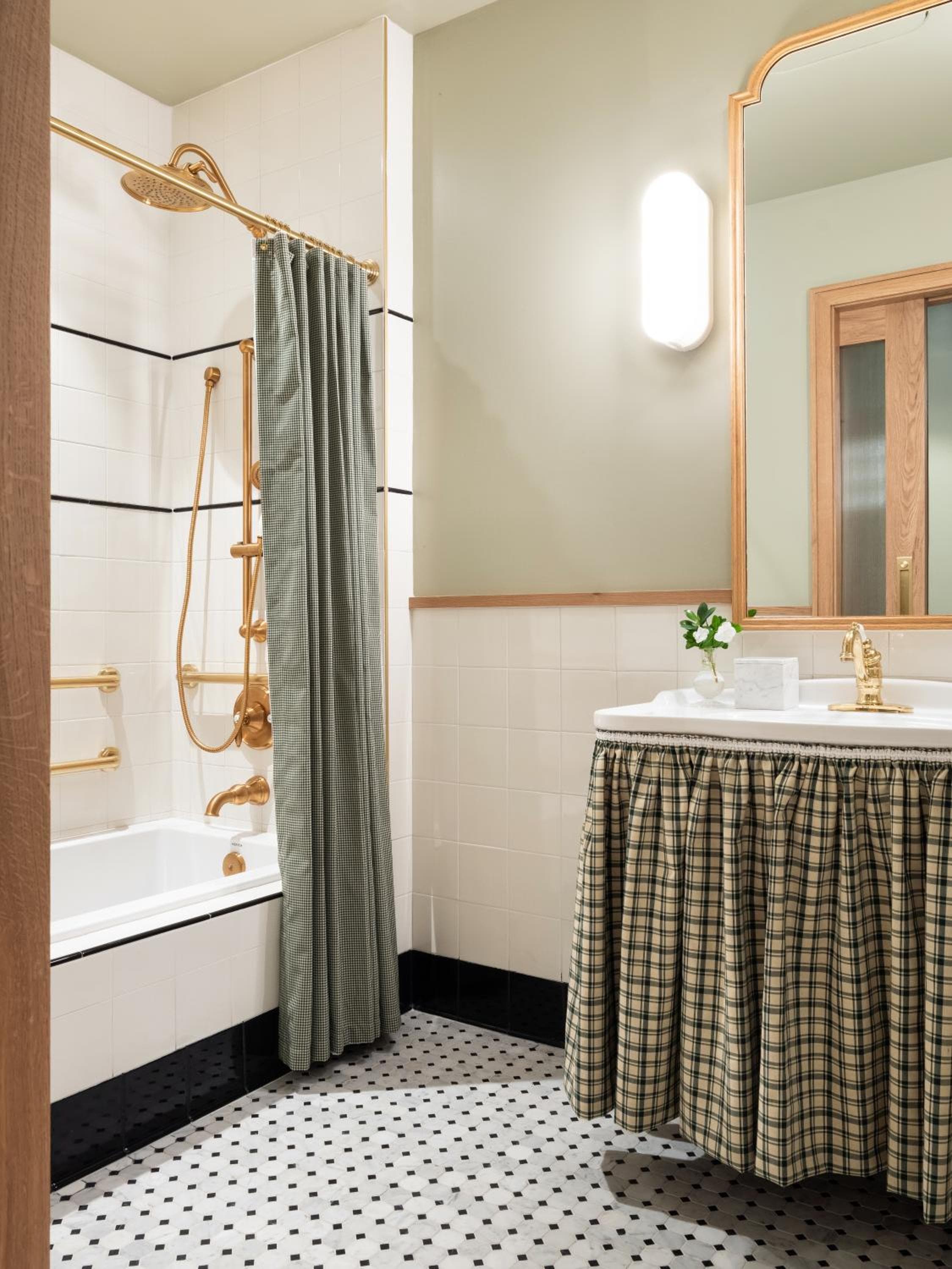 Palihouse Hyde Park Village