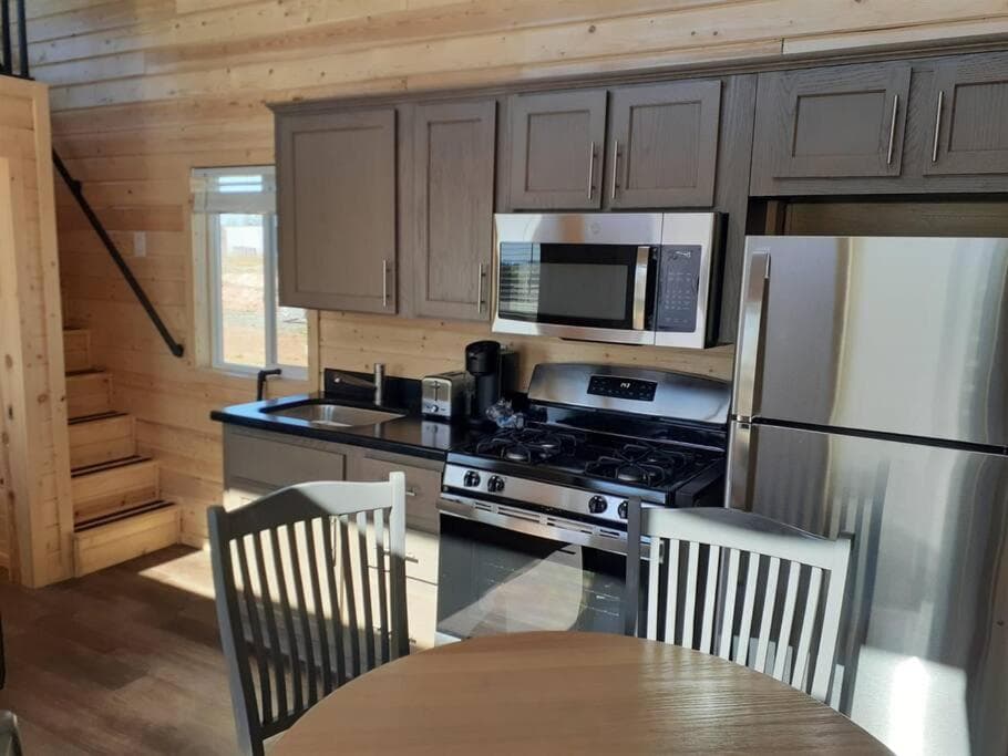 093 Star Gazing Tiny Home nr Grand Canyon South Rim Sleeps 8