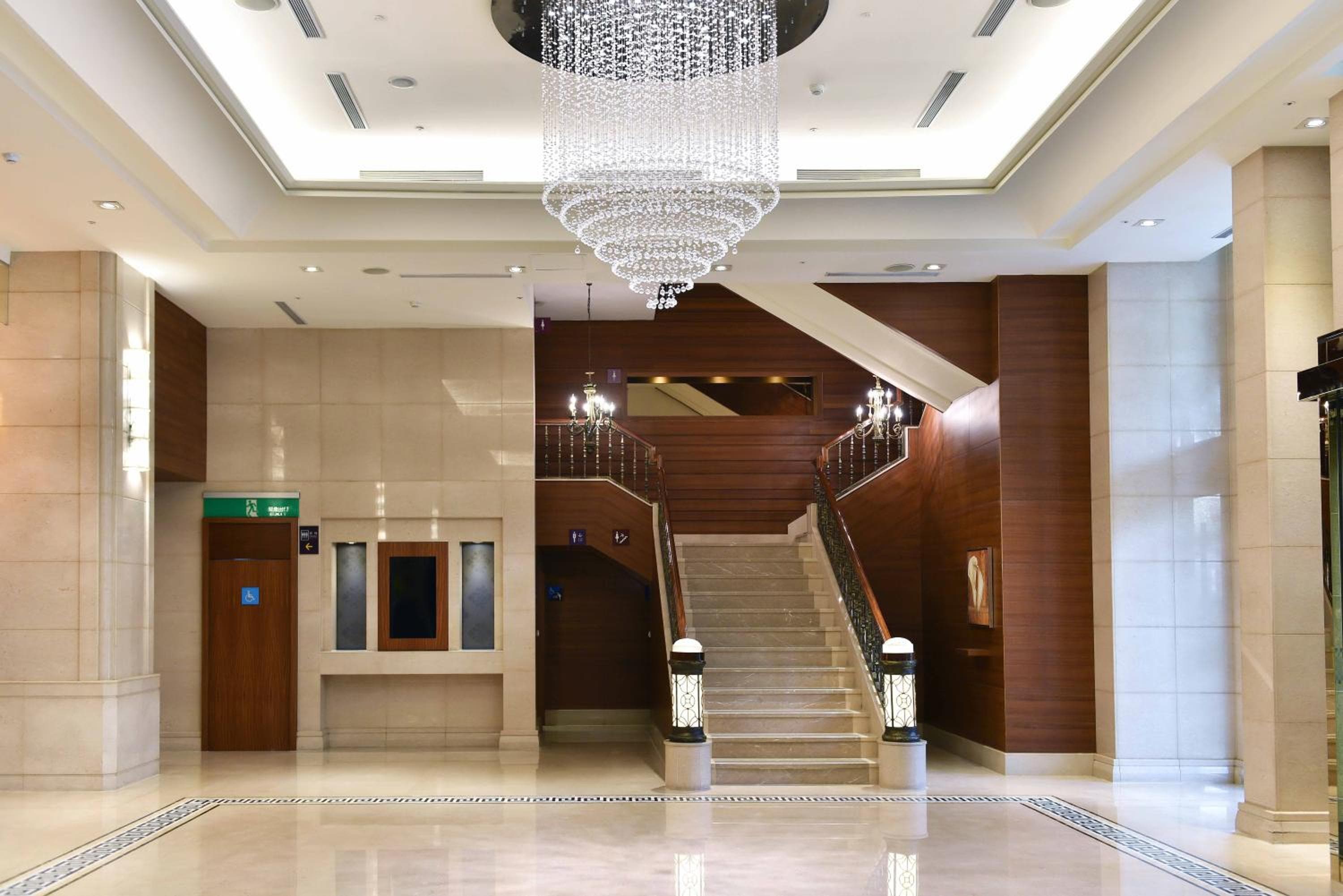 Fullon Poshtel - Linkou
