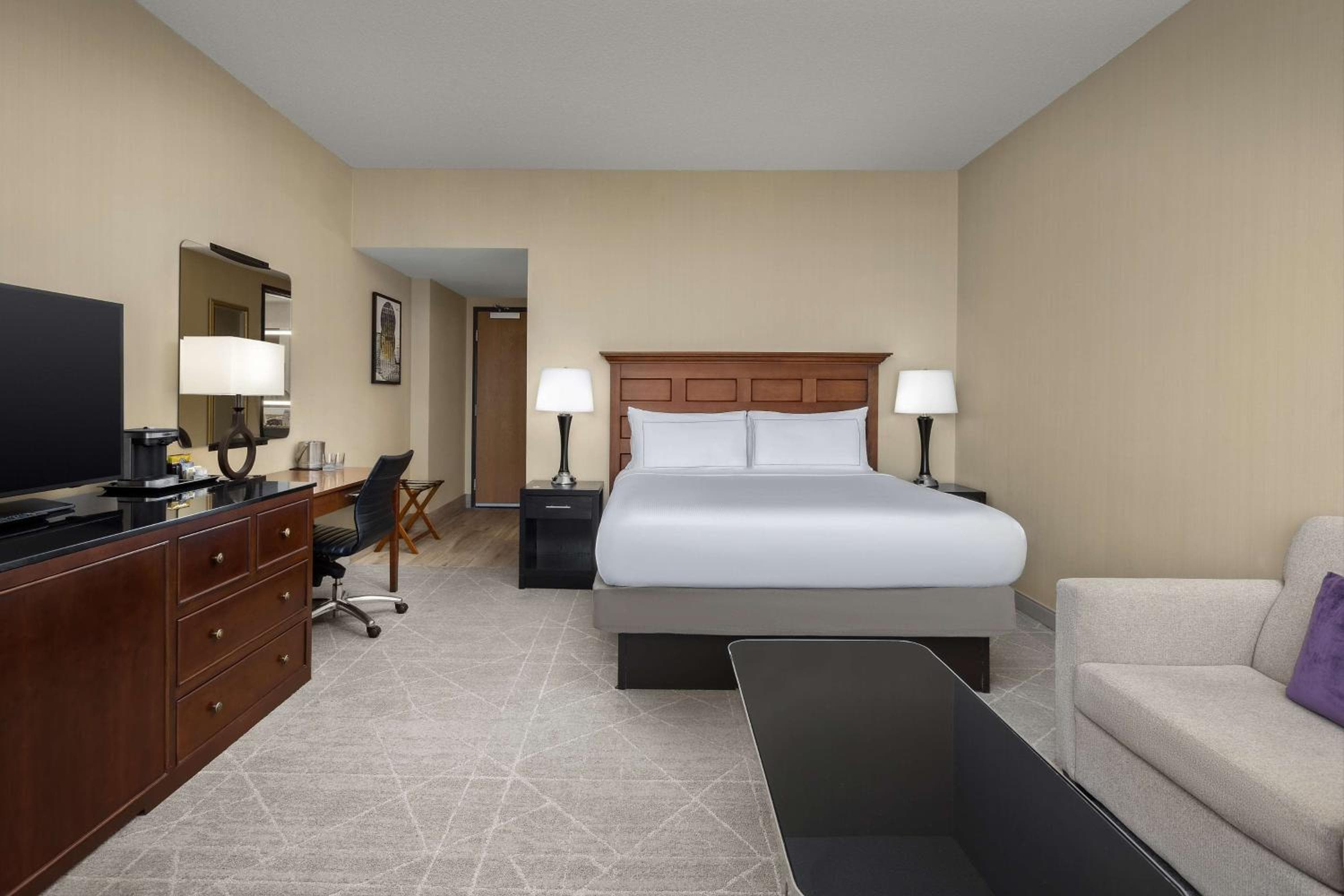 DoubleTree by Hilton Chicago O'Hare Airport-Rosemont