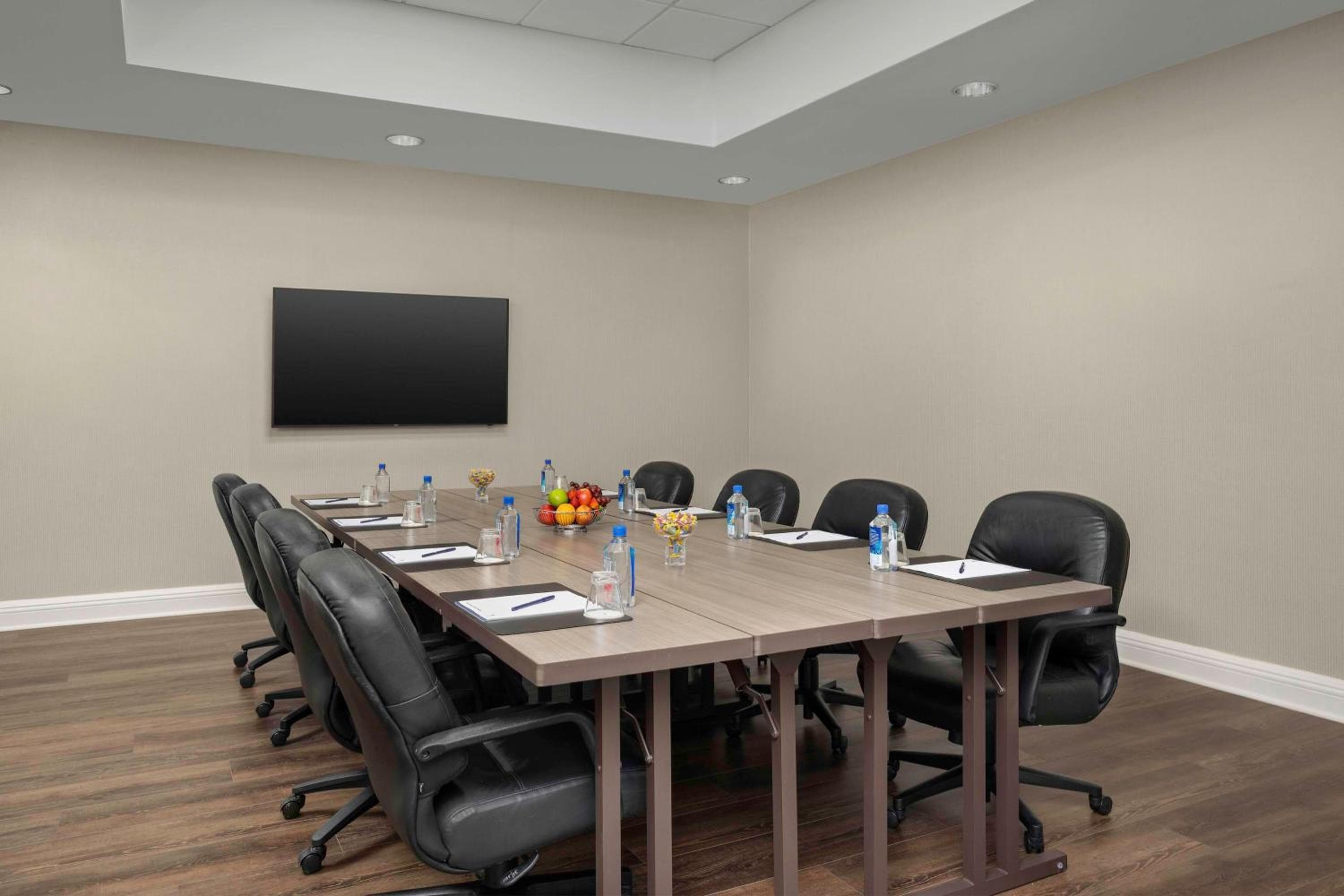 DoubleTree by Hilton Chicago O'Hare Airport-Rosemont