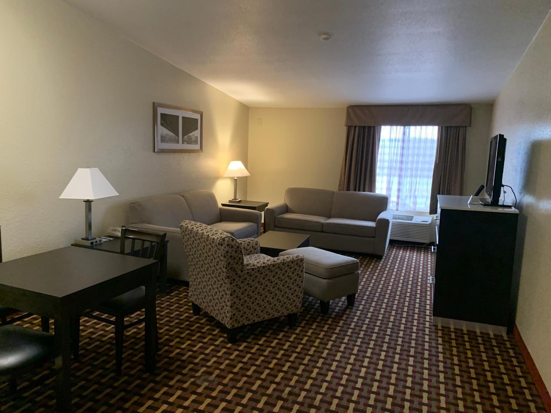 Quality Inn and Suites Middletown-Franklin