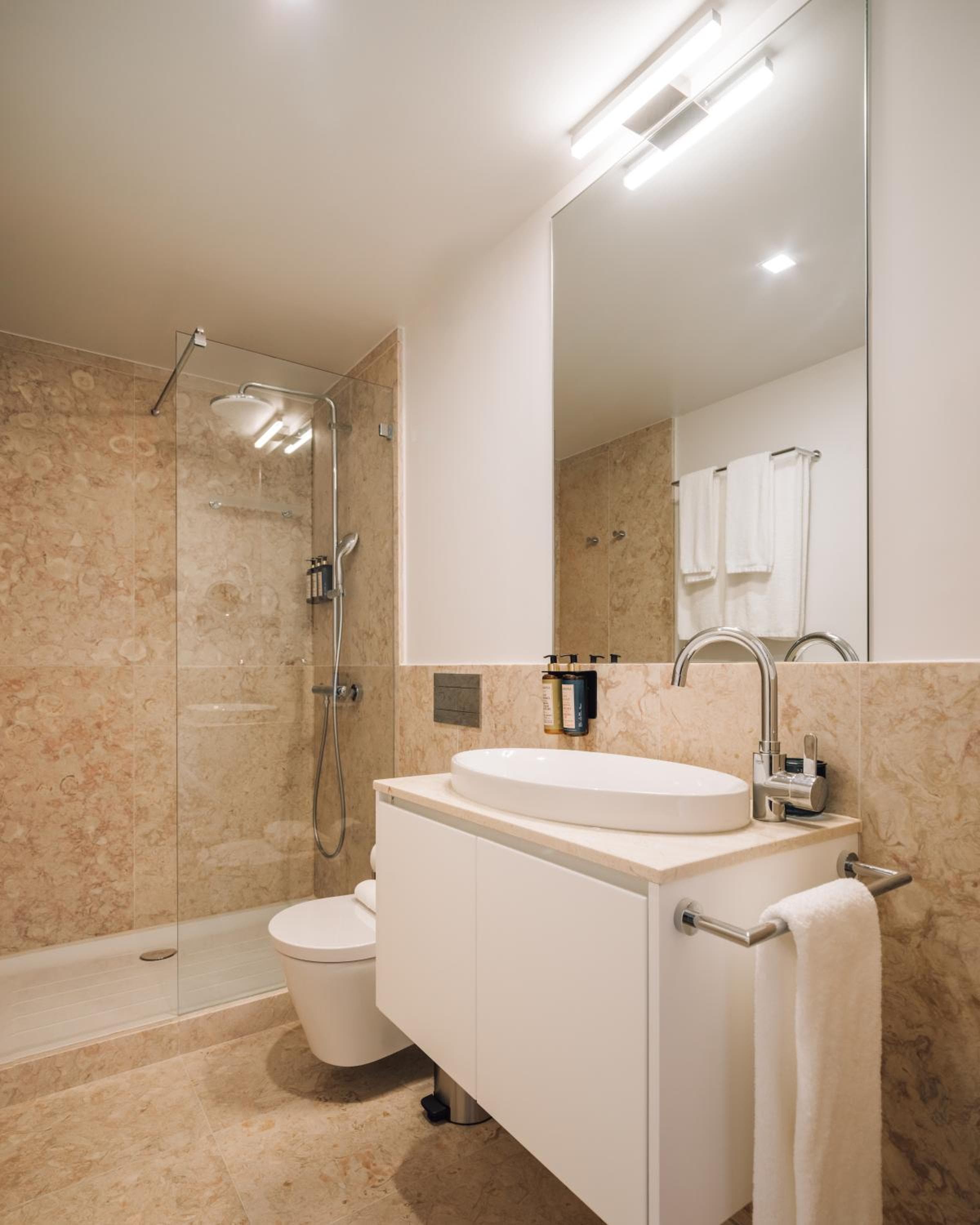 Ando Living - Madalena House