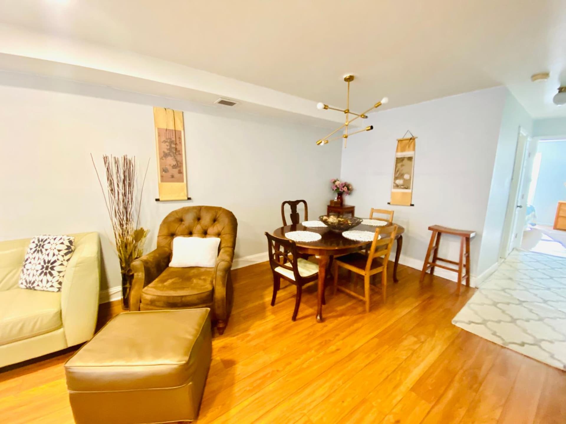 Shanghai 2900 - Vintage Oriental Style 2BR w Parking near Airport