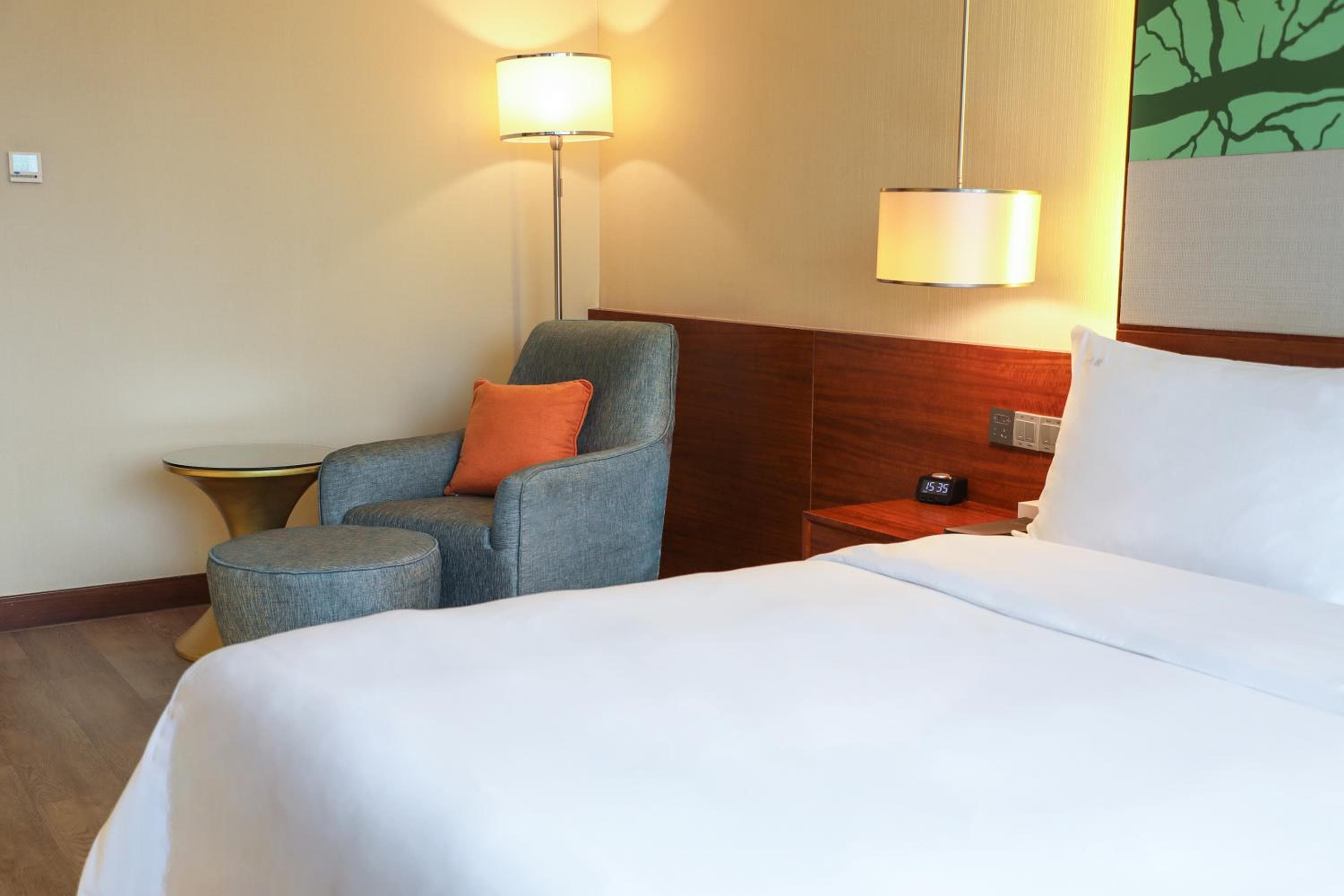 Holiday Inn Shenzhen Donghua by IHG