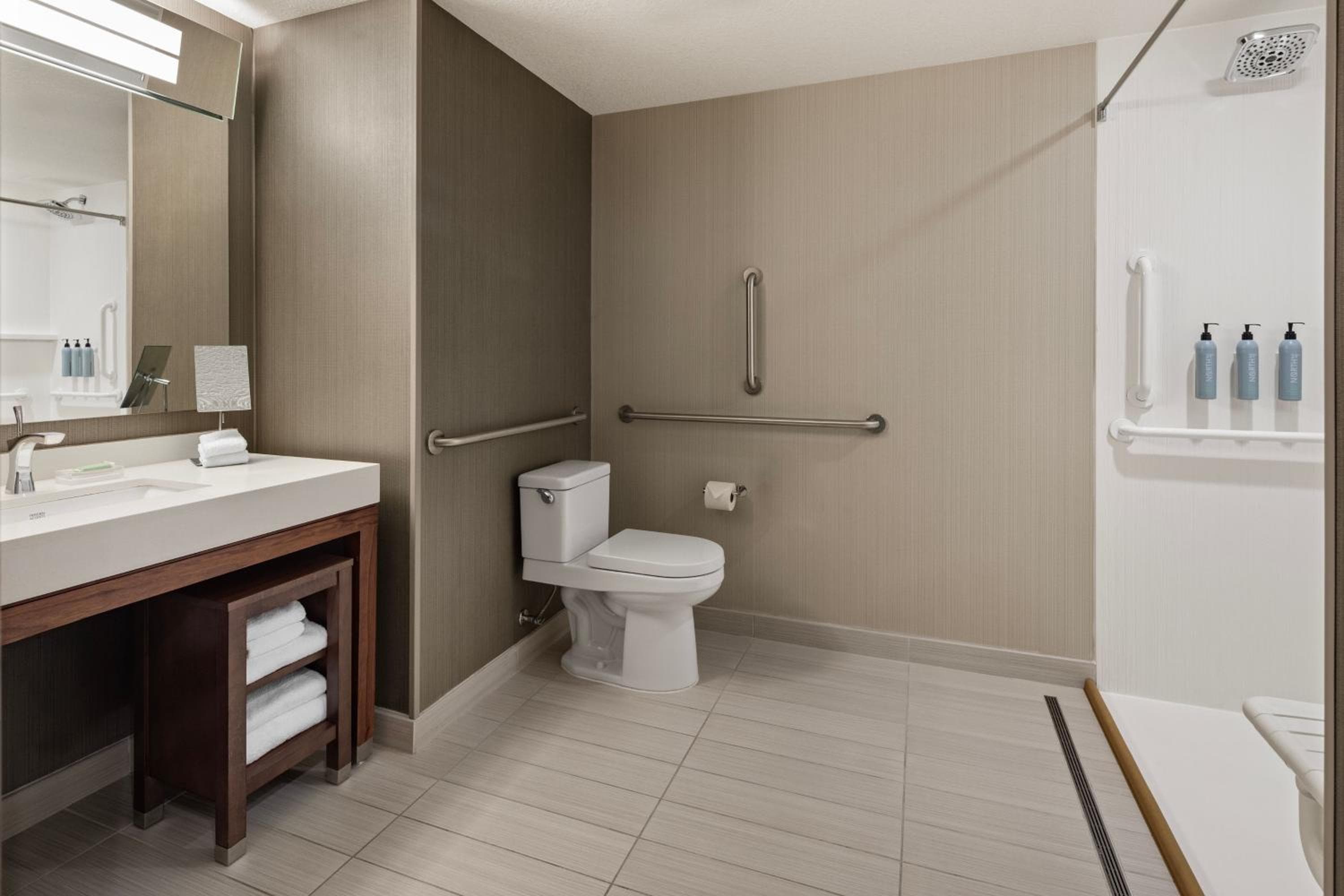 Courtyard by Marriott Minneapolis West