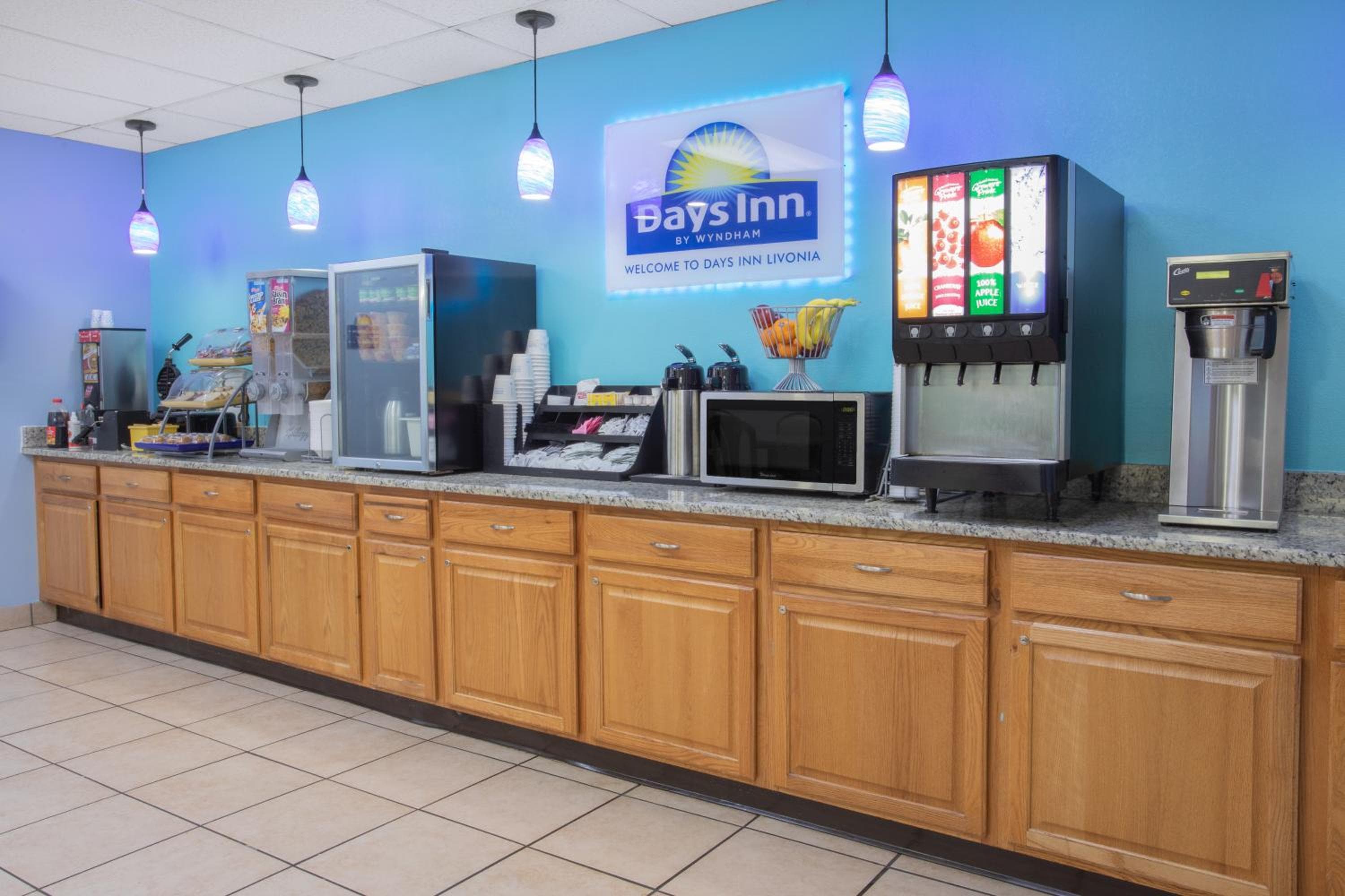 Travelodge by Wyndham Livonia Canton Novi Detroit Area