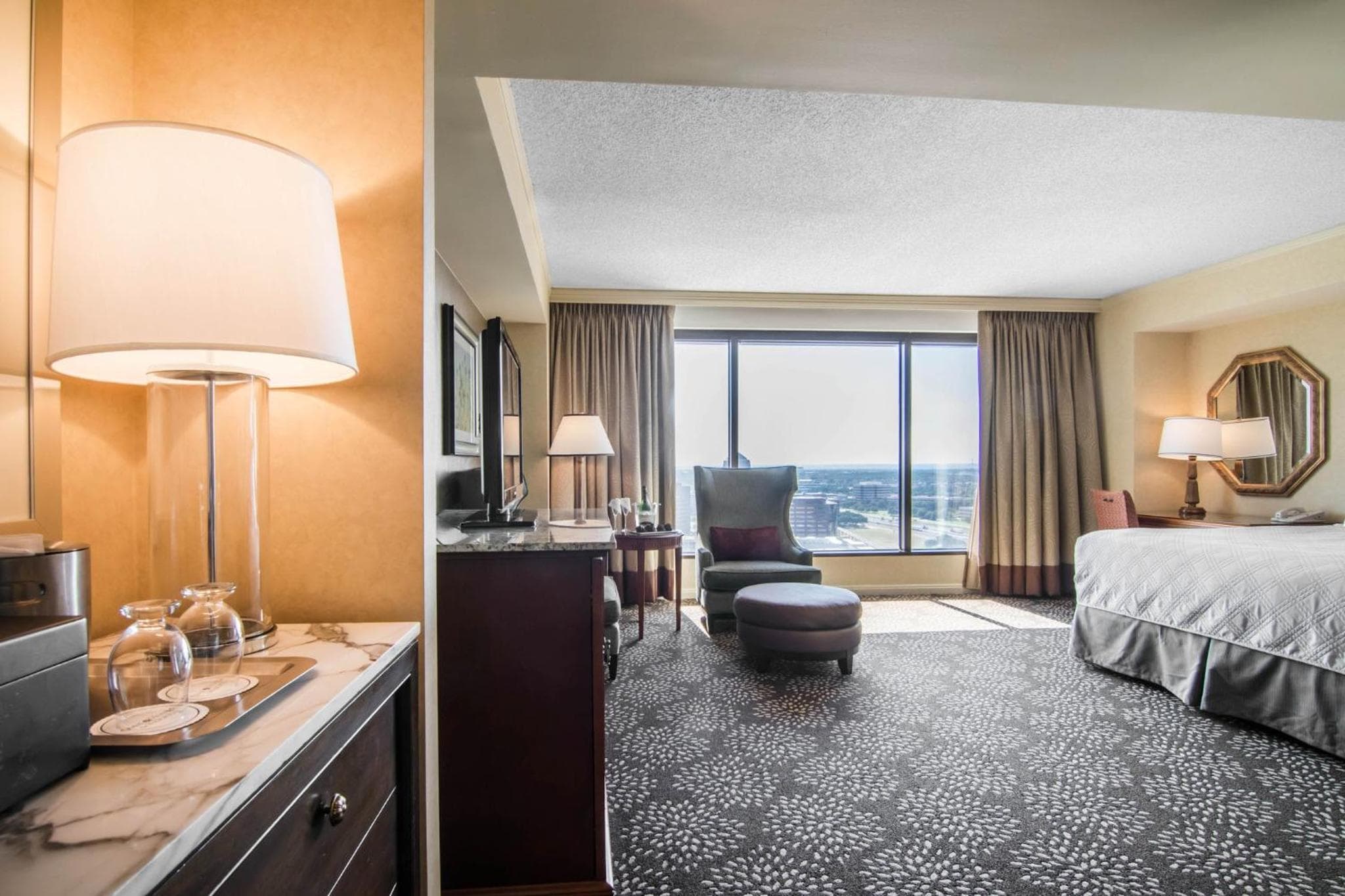 Omni Las Colinas Hotel