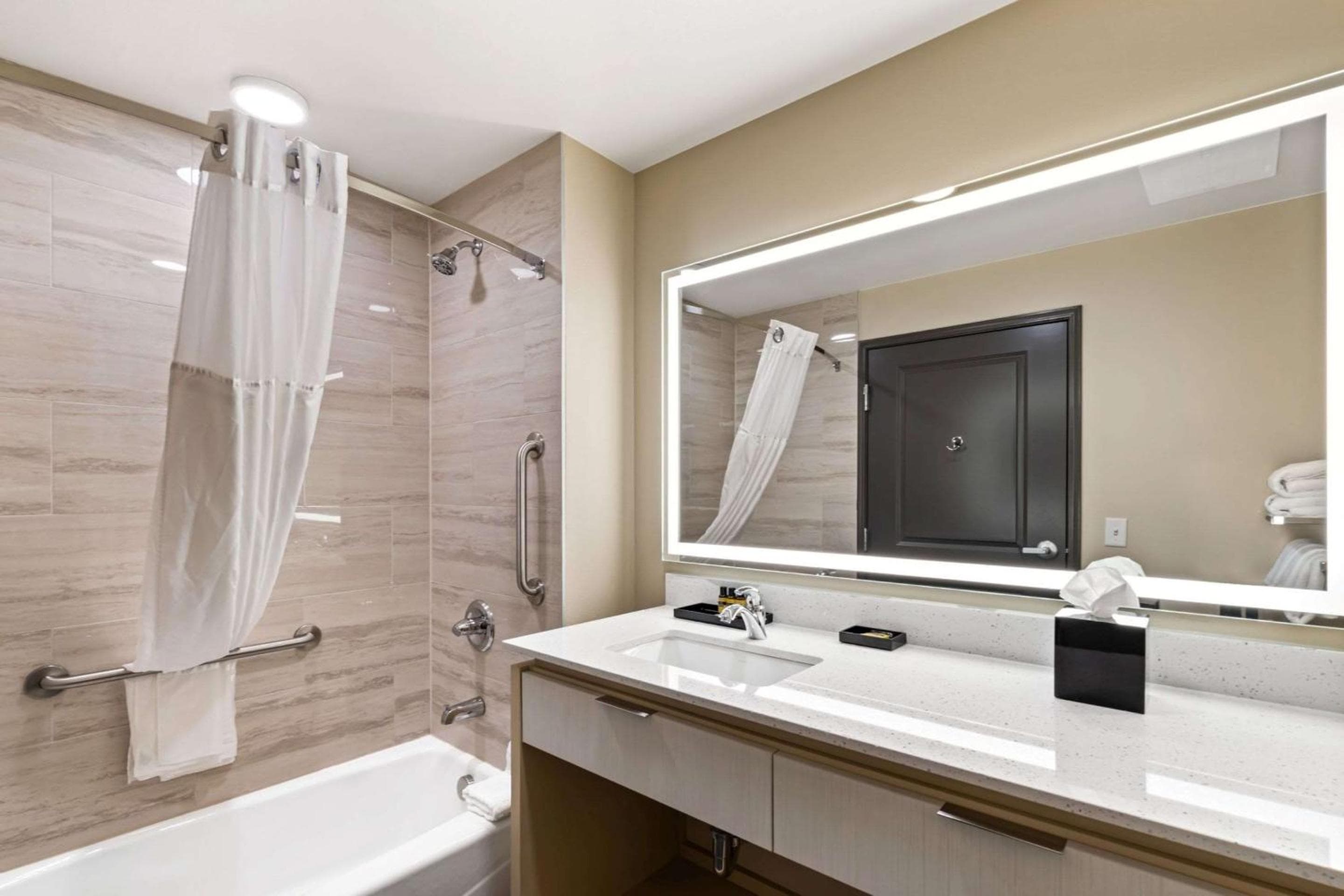 Best Western Plus Fillmore Inn & Suites