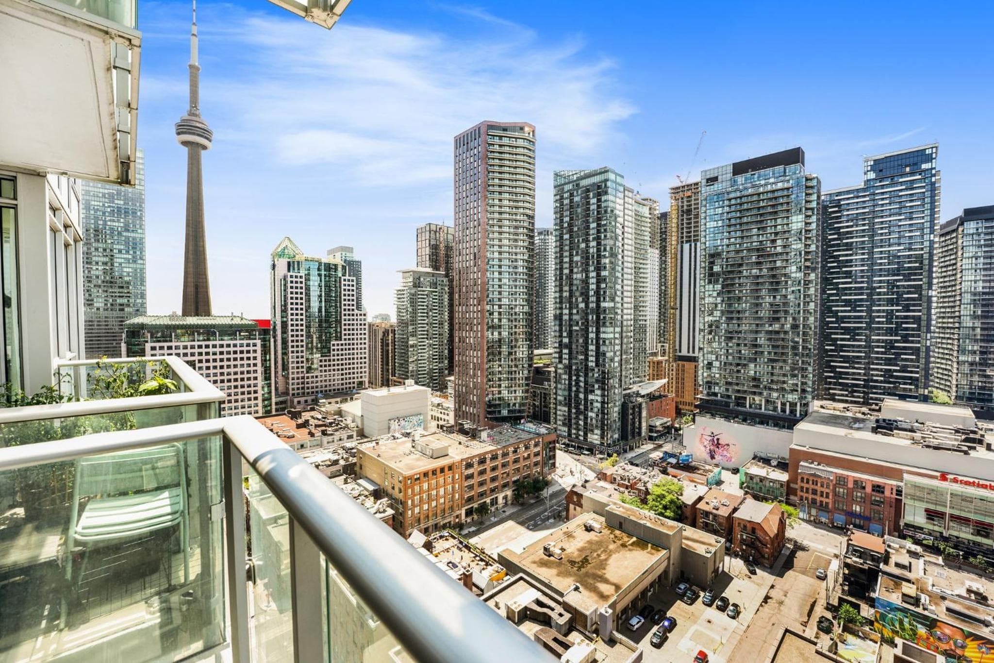 King Bed, Amazing View, Free Parking