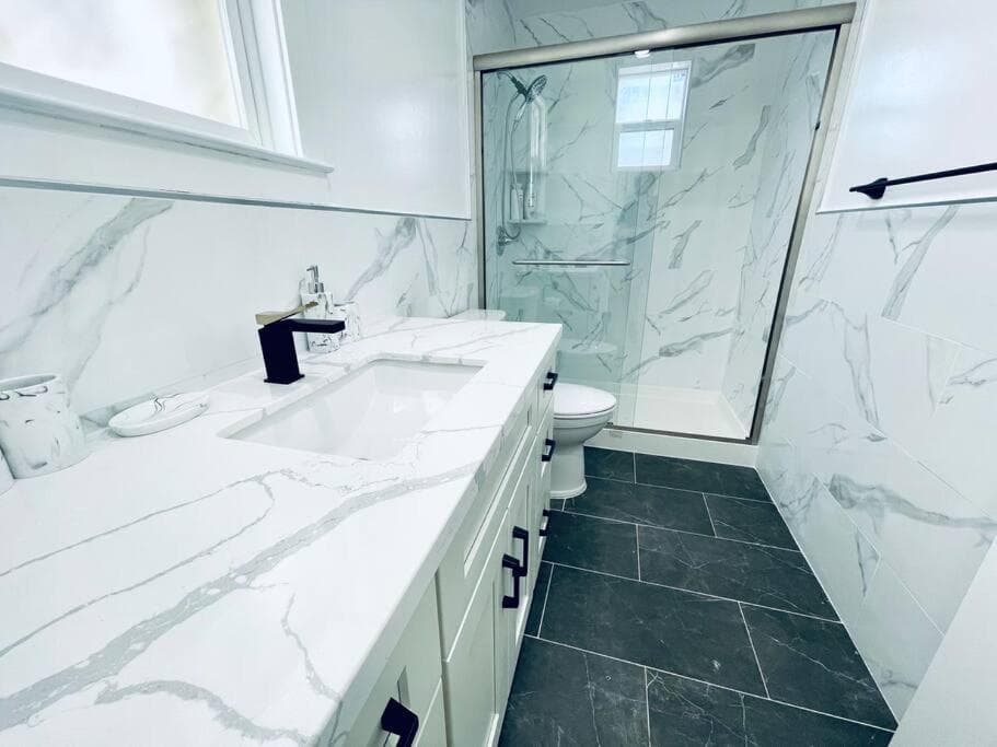456A - San Jose Downtown Spacious 1br Home/Parking/WIFI