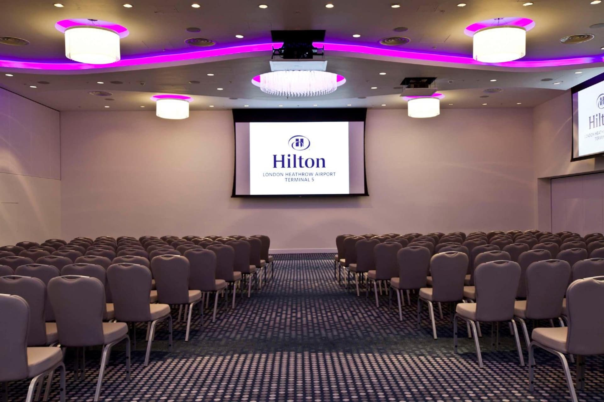 Hilton London Heathrow Airport Terminal 5