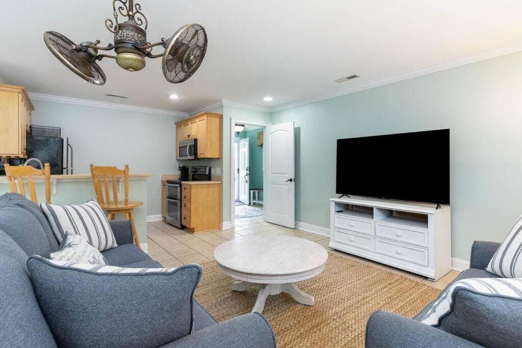 Surfside Beach 5BR Pool & Beach Access
