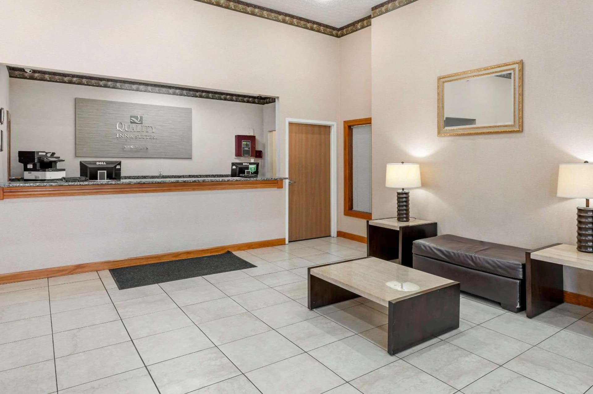 Quality Inn & Suites South-Obetz