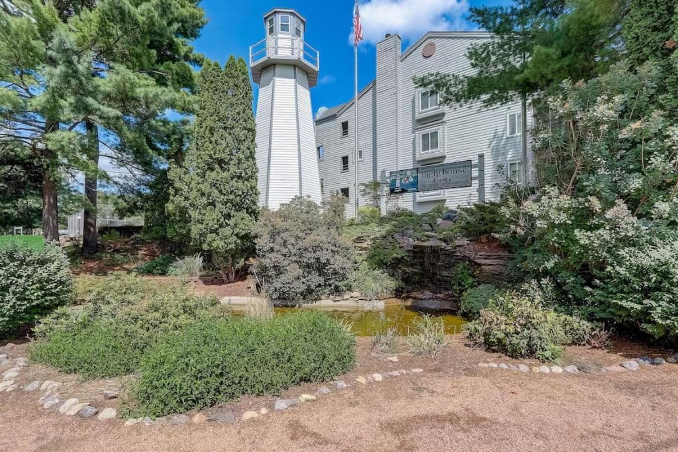 Family Dreams - Lakefront, 2-bedroom, multi-level condo, Winter Vacation