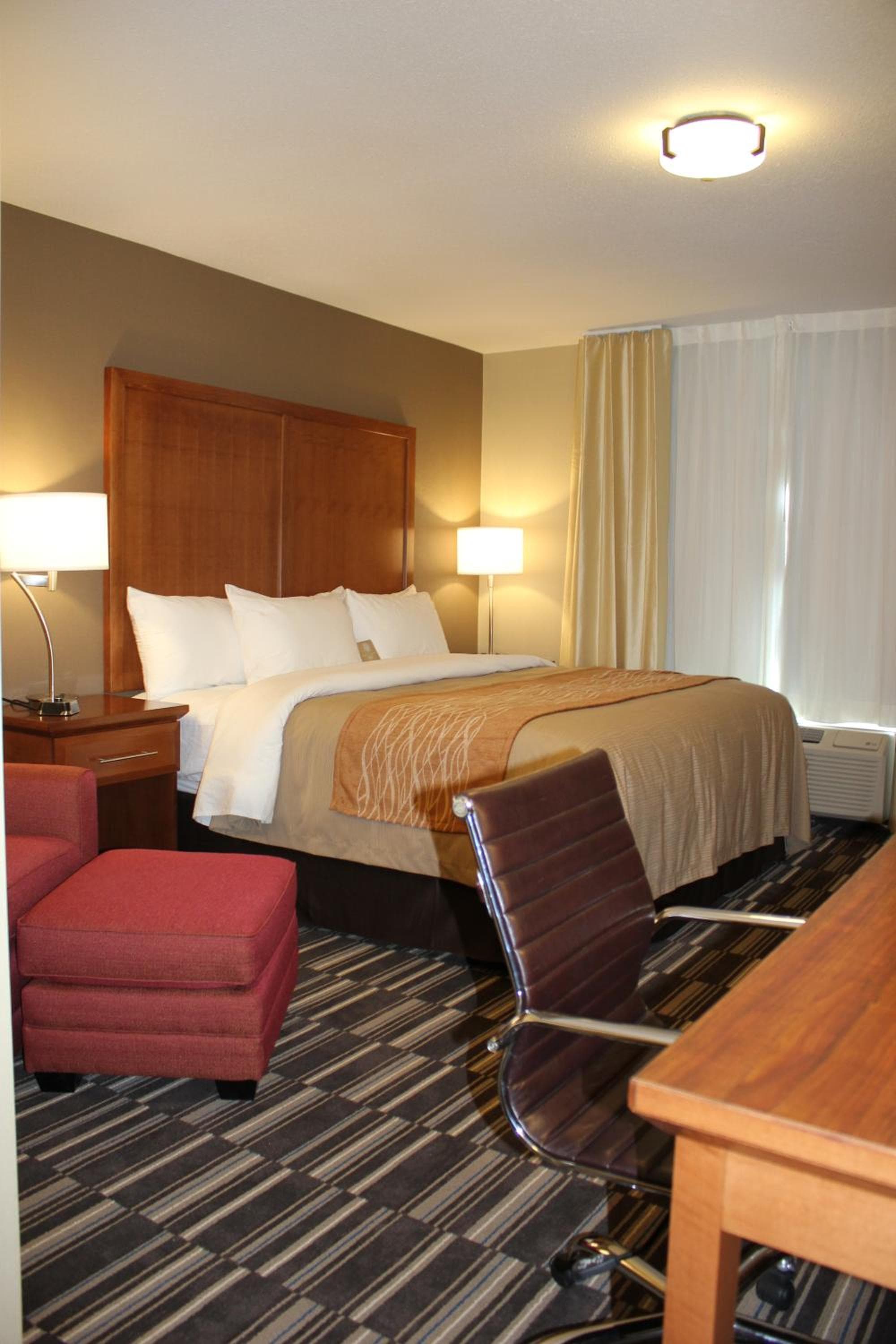 Comfort Inn & Suites Edmonton International Airport