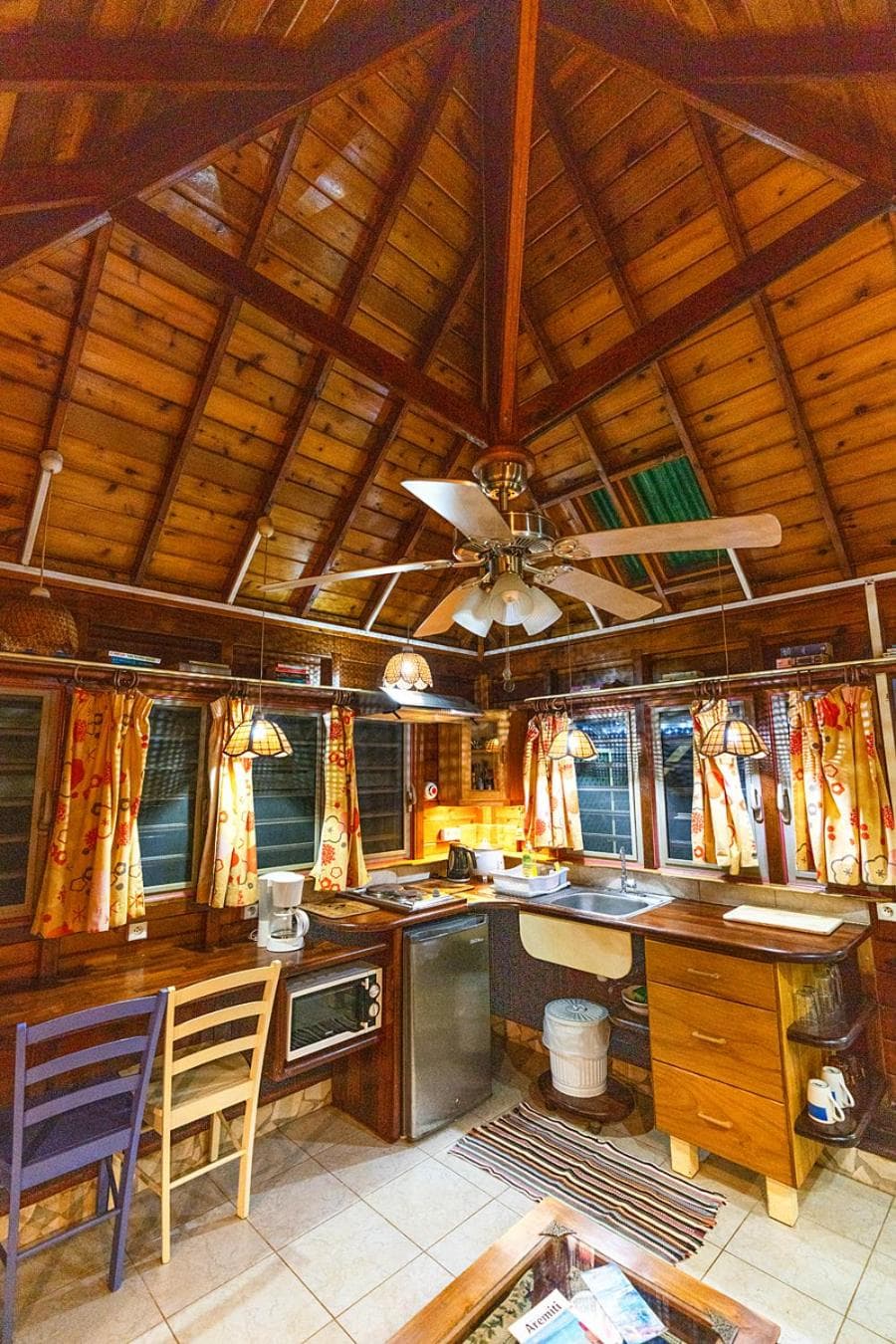 Heimanarii's Lodge - Fare Miti