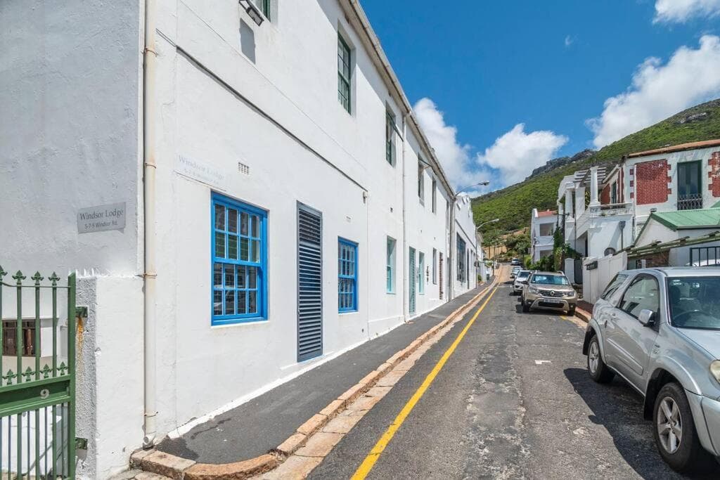 The Old Shop loft apt in the heart of Kalk Bay
