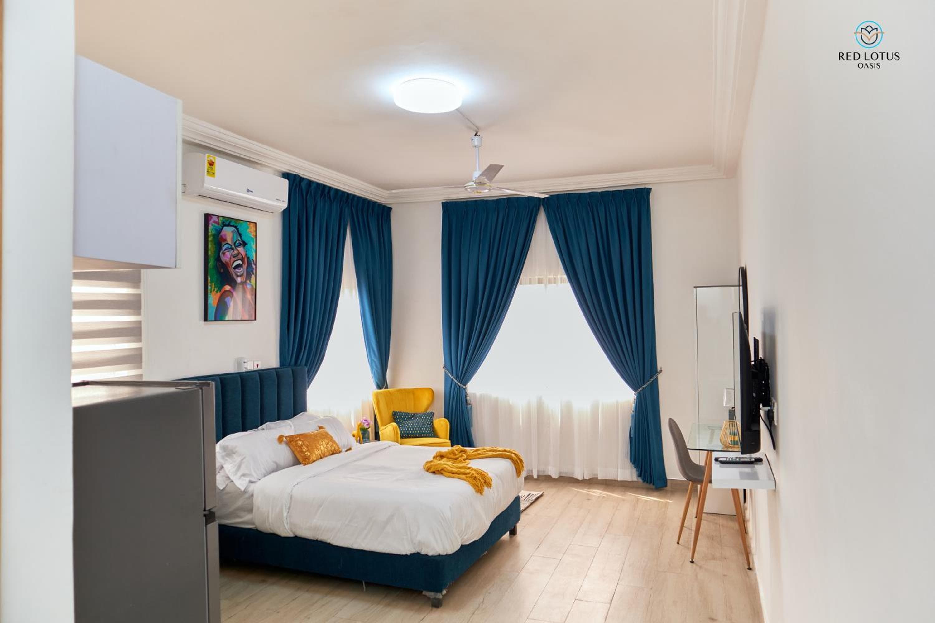 Charming Rooftop Apartments- Strong Wi-Fi & 40percent Long-stay Disc