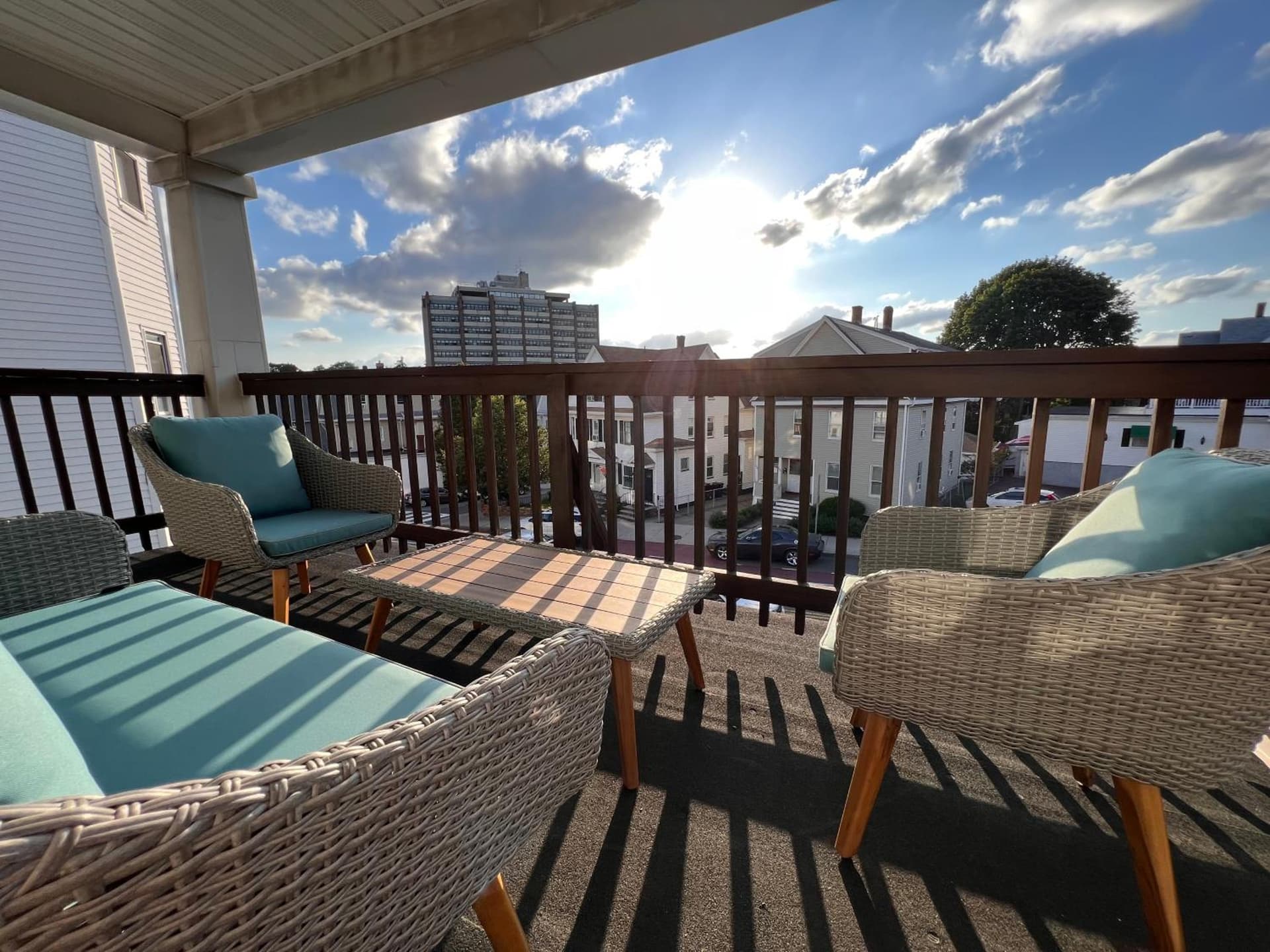 Your Boston Retreat - Great porches - 2/BR sleep 6