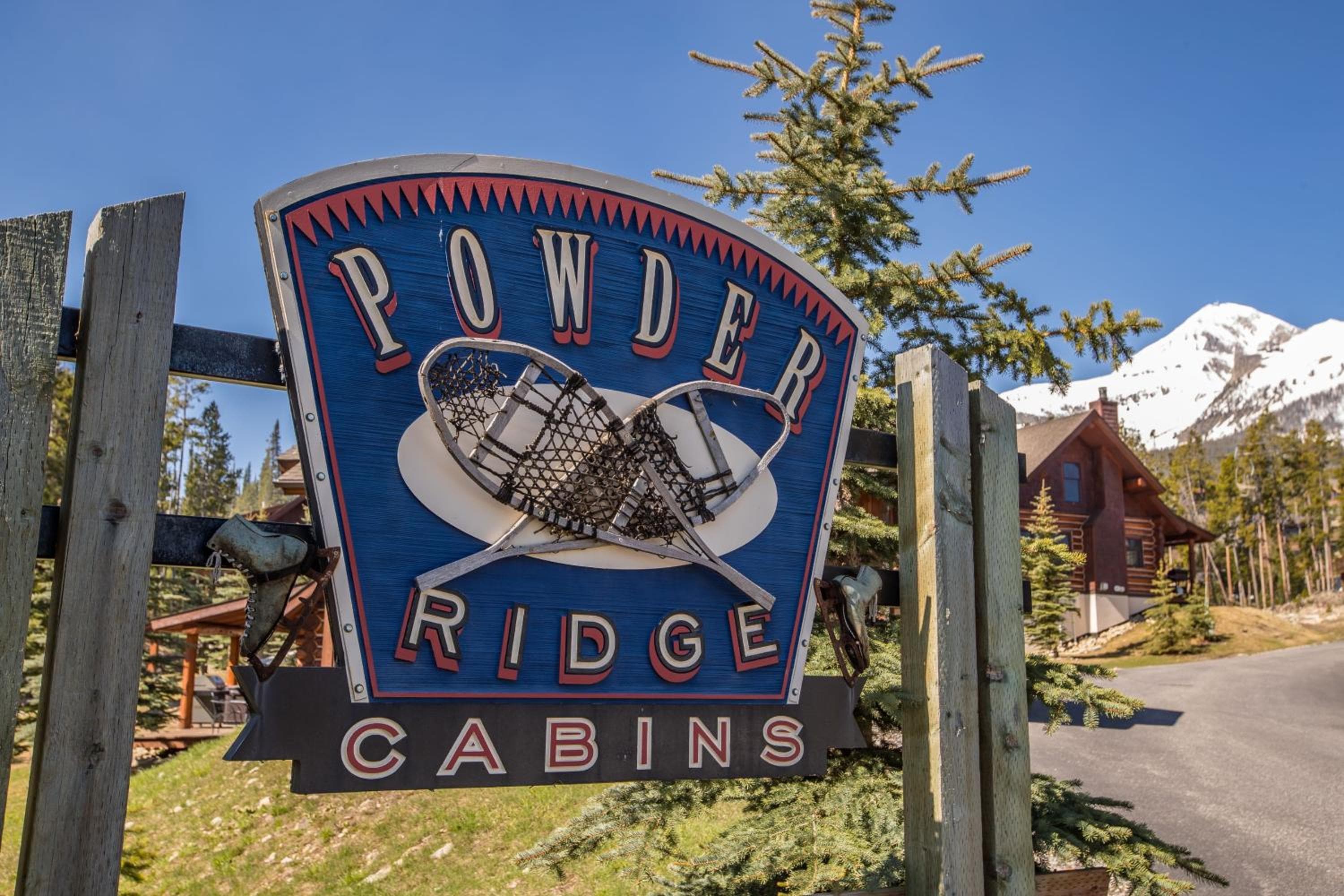 Powder Ridge Cabin Red Cloud 10