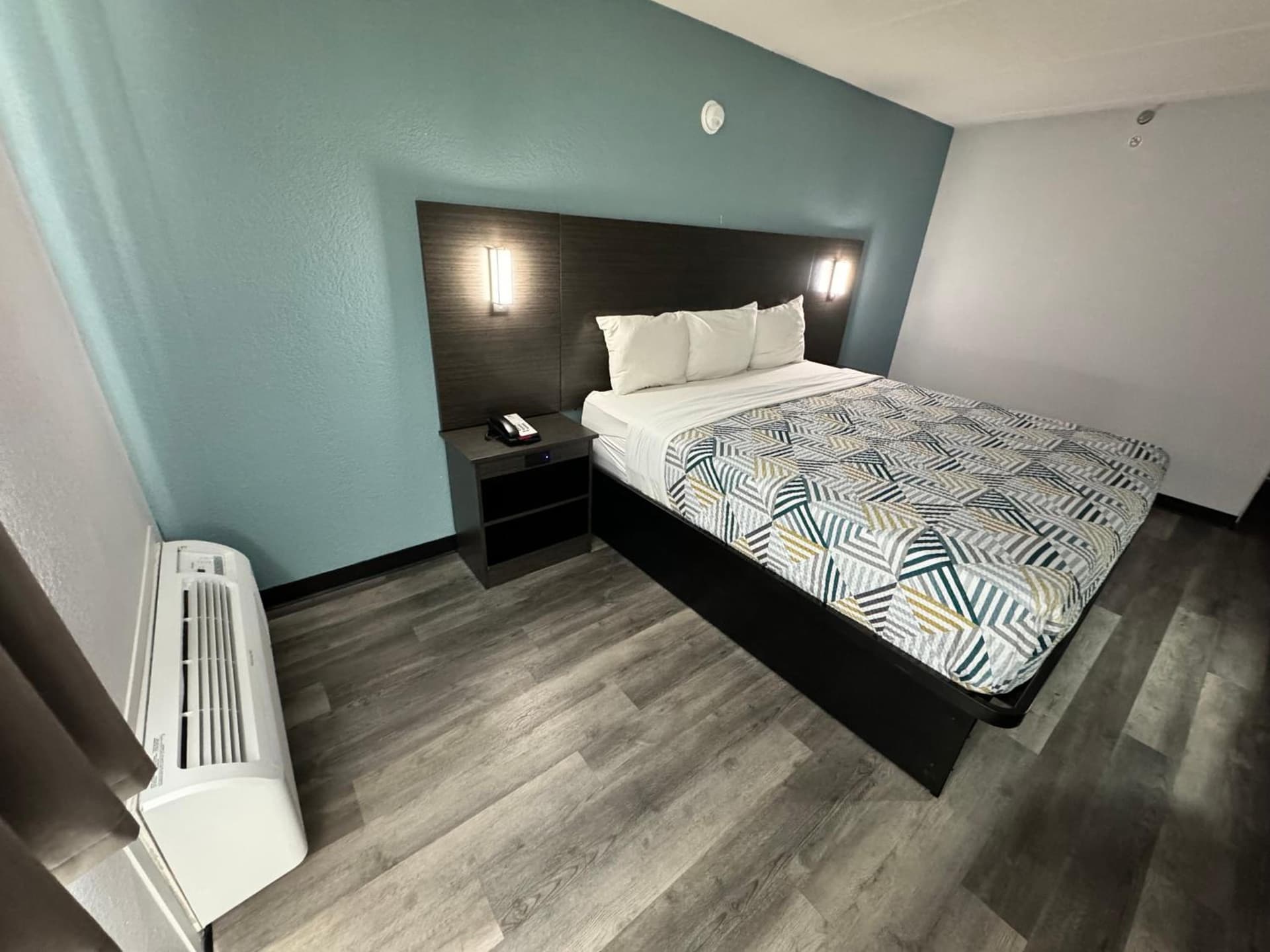 Studio 6 Suites East Syracuse Airport