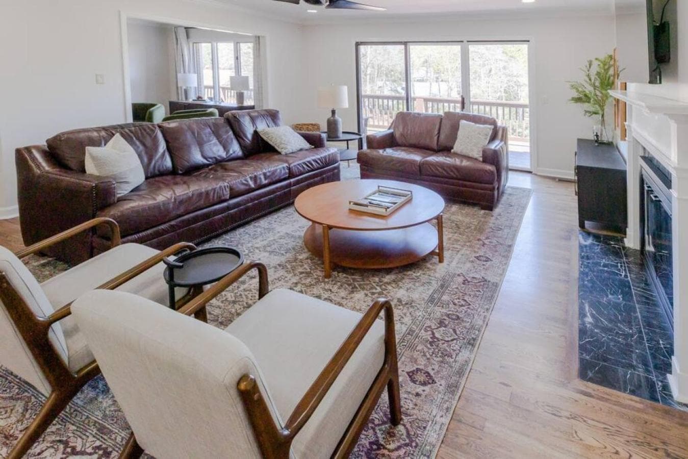 Newly Renovated, Modern, Luxurious - 7 beds
