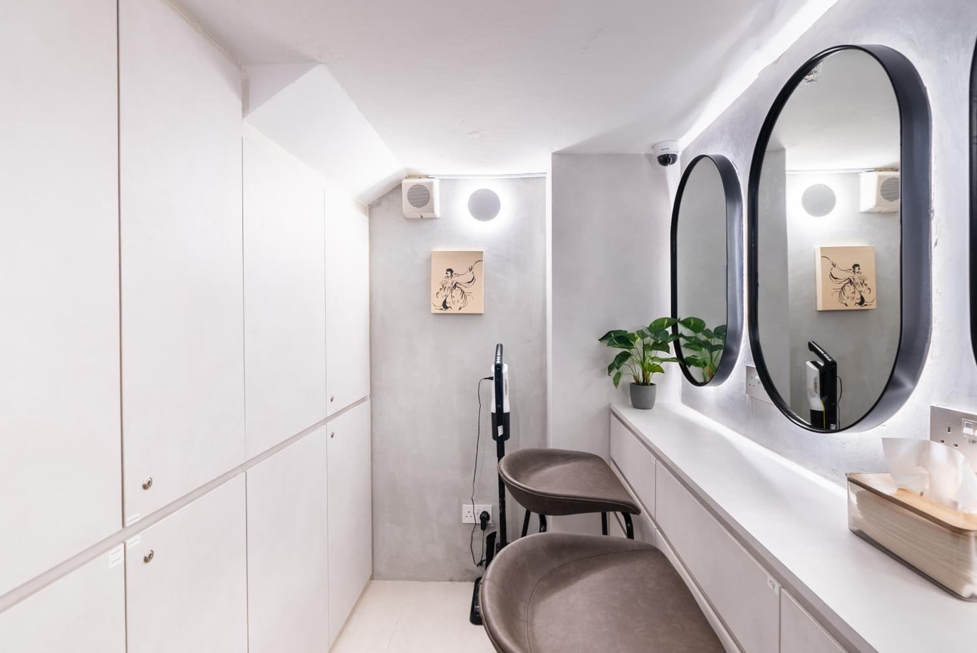 Jyu Capsule Hotel