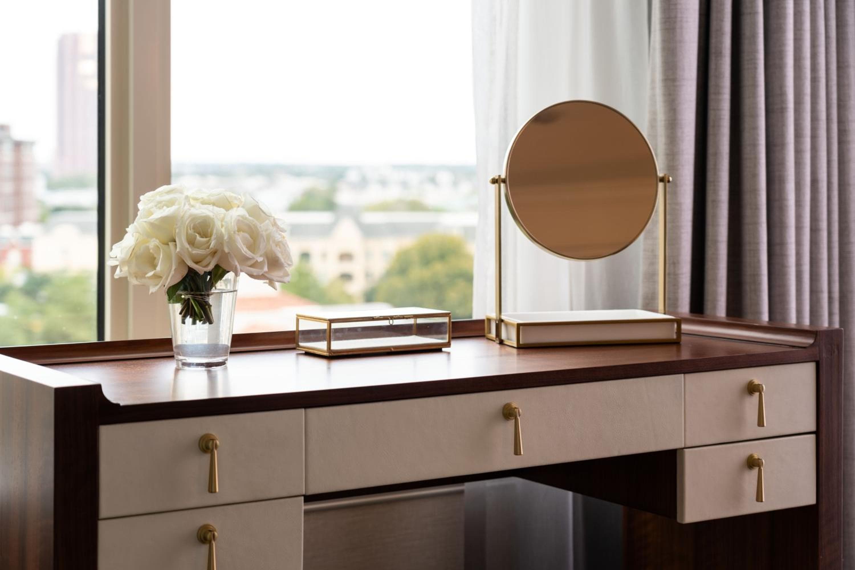 The Ritz-Carlton, Dallas