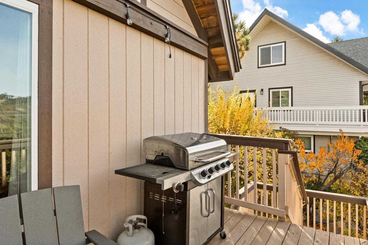 EV level 2, Pets Welcome at Sunset Ridge