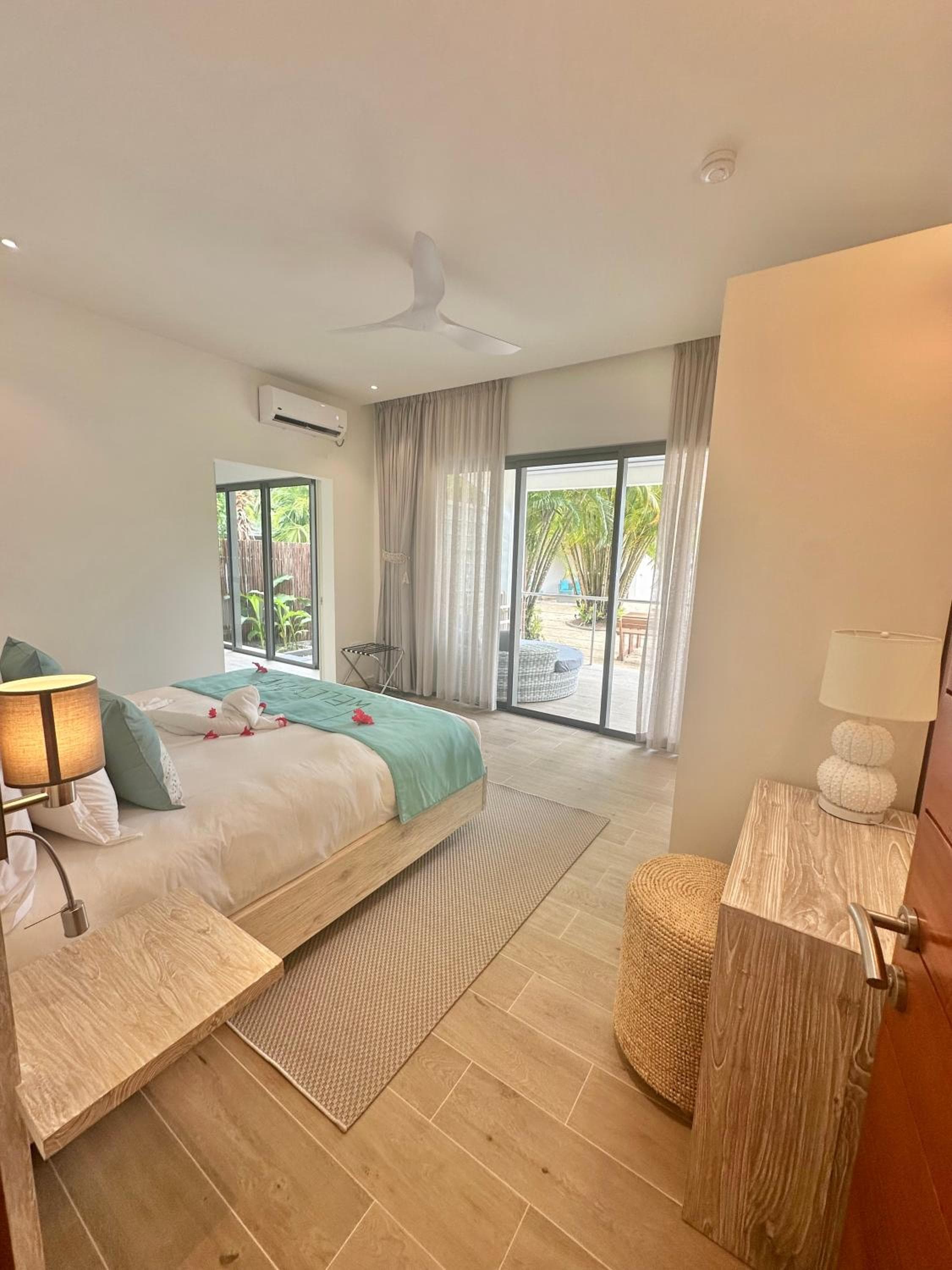 Pineapple Beach Villas