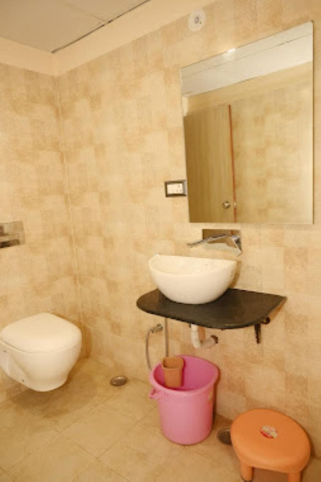 New Standard Hotel , Gorakhpur