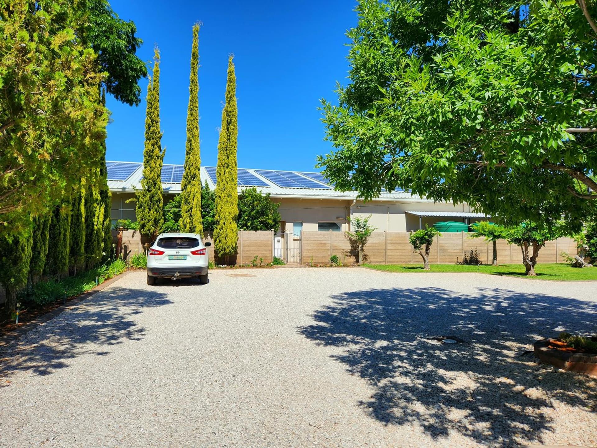 Green Kalahari Guesthouse