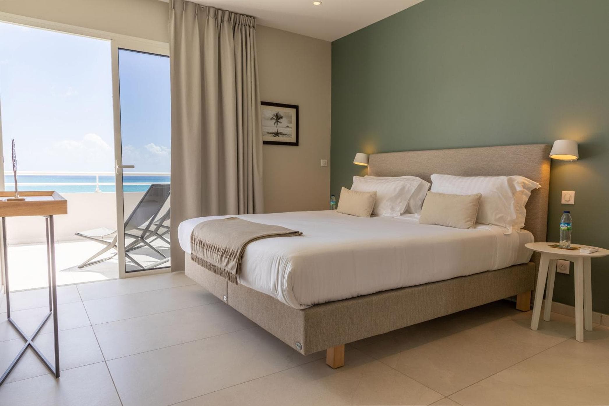 Eden Roc Villas