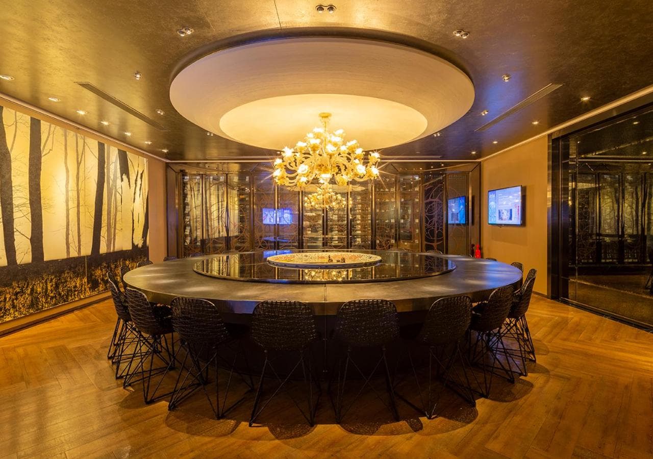banquet hall
