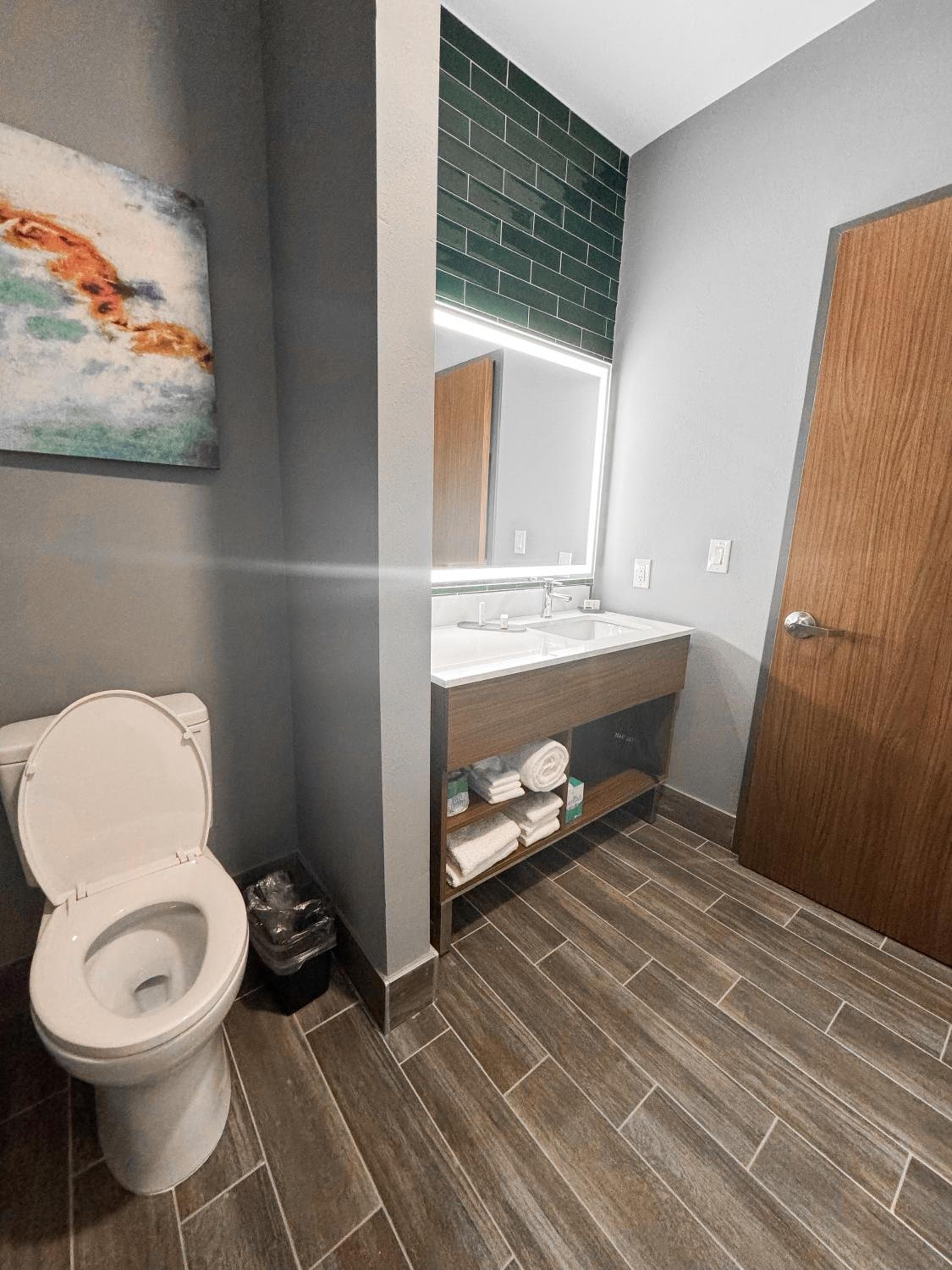 La Quinta Inn & Suites by Wyndham Mount Laurel Moorestown