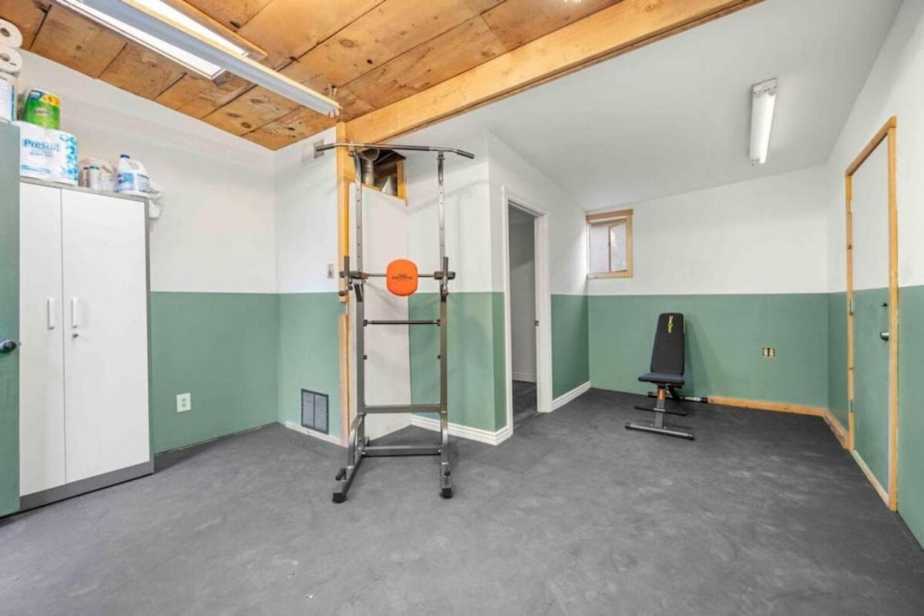 Desert Modern Downtown Flagstaff Unit with Hot Tub