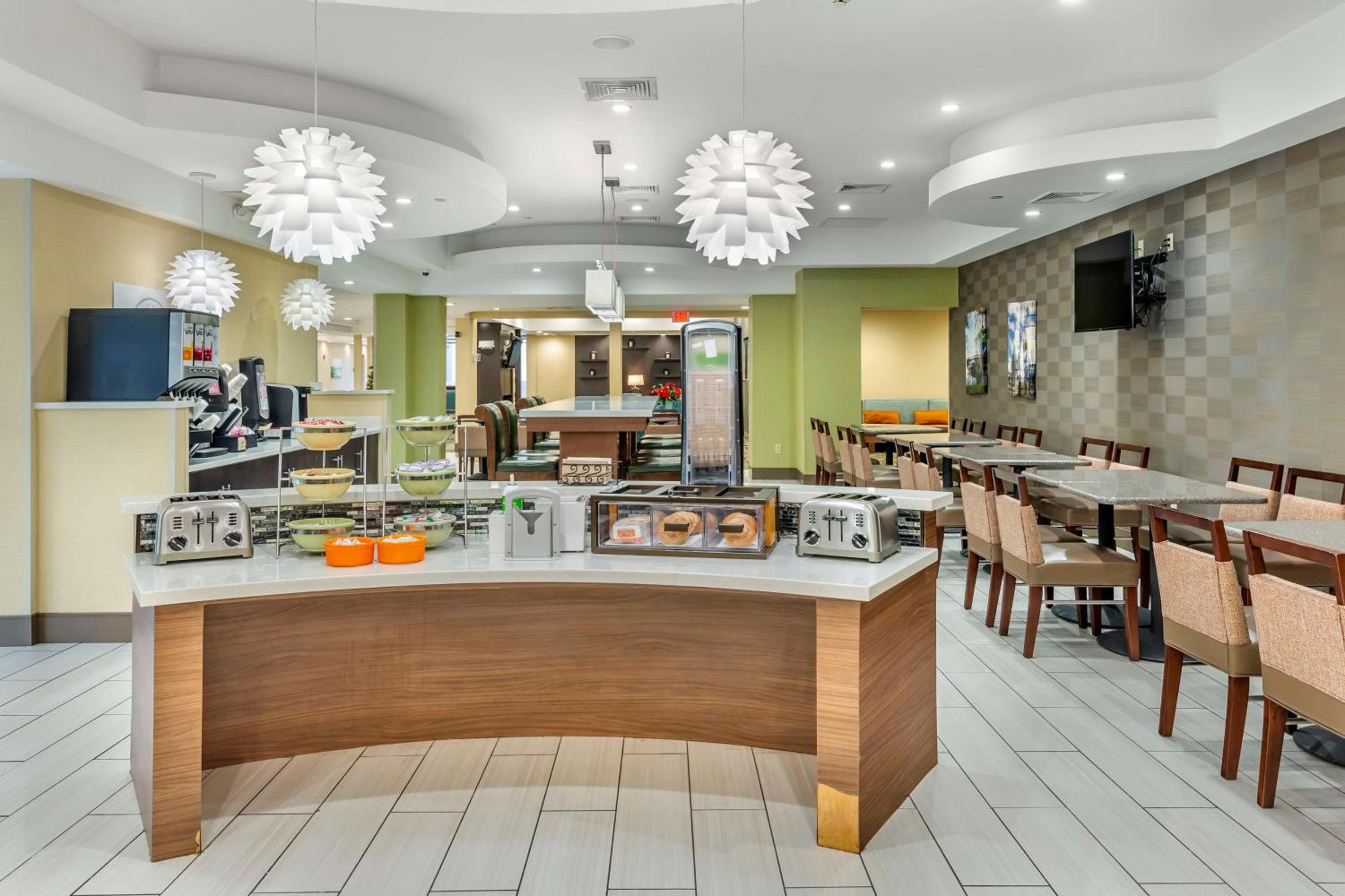 Best Western Plus New Englander